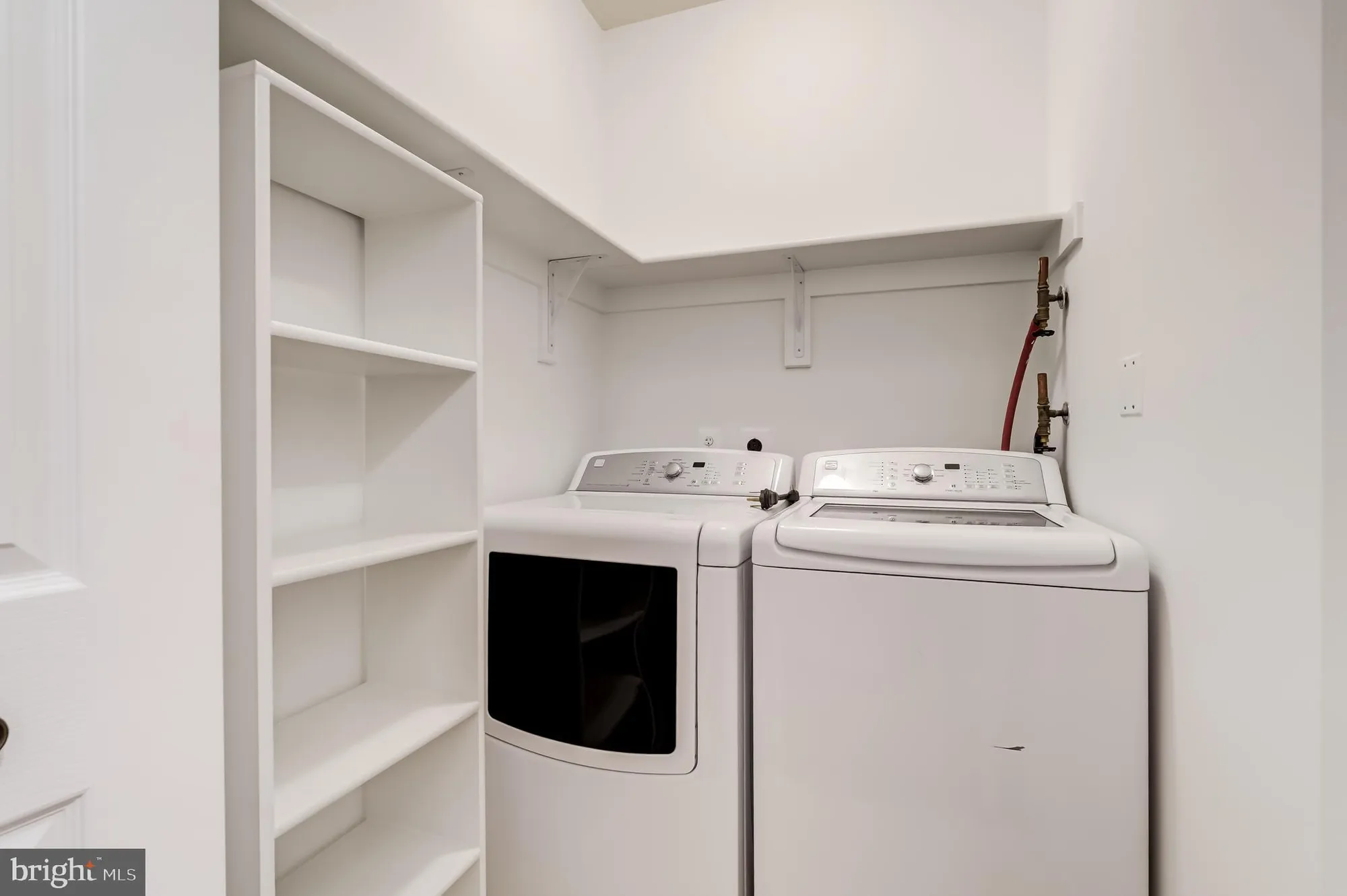 Property Slideshow image 43 of 88 | 19355 cypress ridge ter 1006, Leesburg, VA, 20176