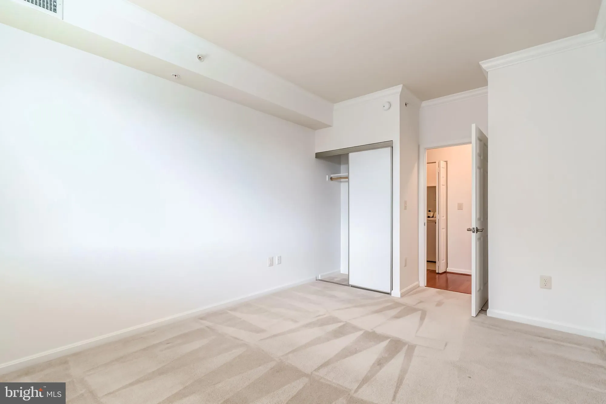 Property Slideshow image 46 of 88 | 19355 cypress ridge ter 1006, Leesburg, VA, 20176