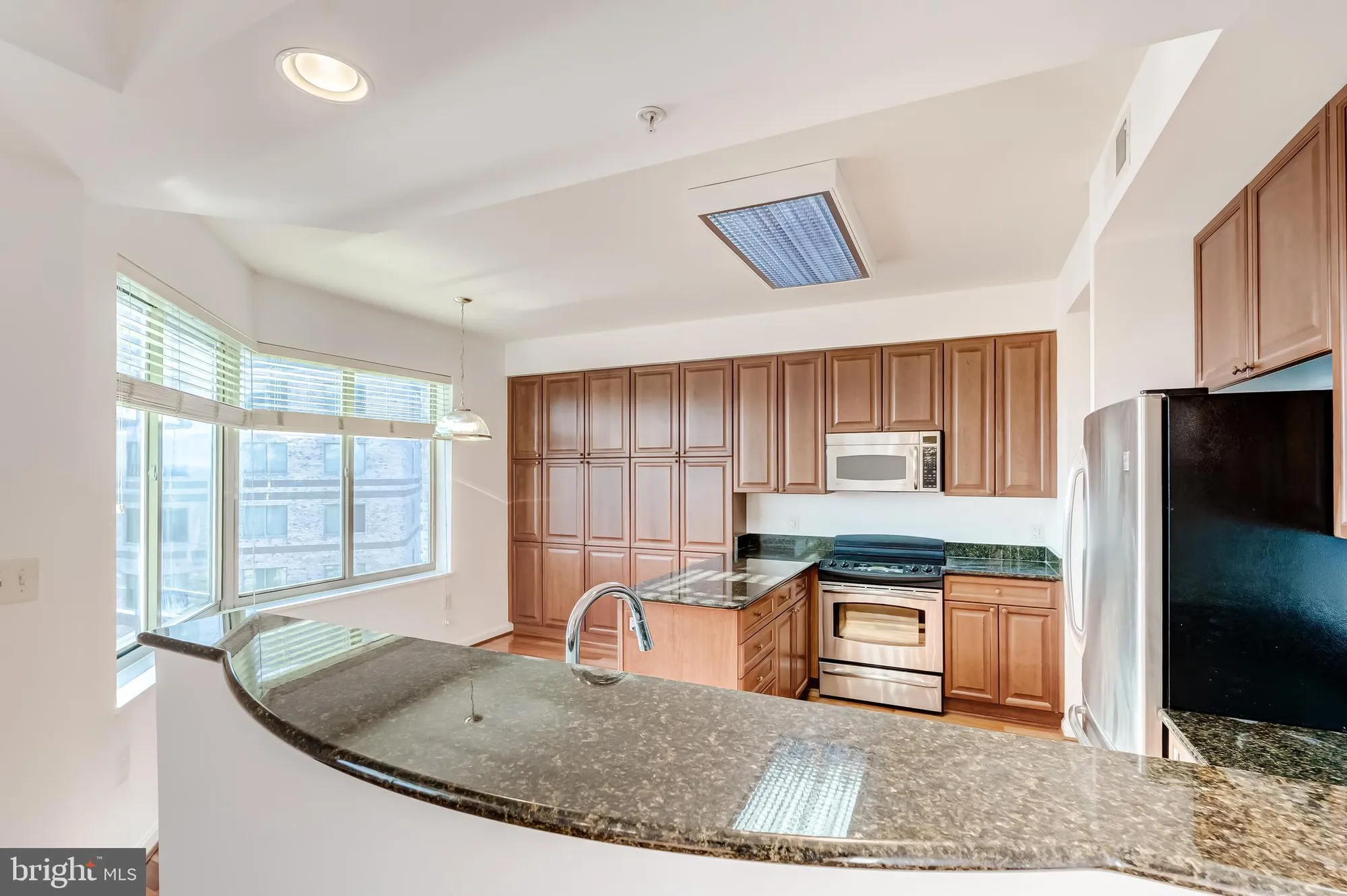 Property Slideshow image 59 of 88 | 19355 cypress ridge ter 1006, Leesburg, VA, 20176