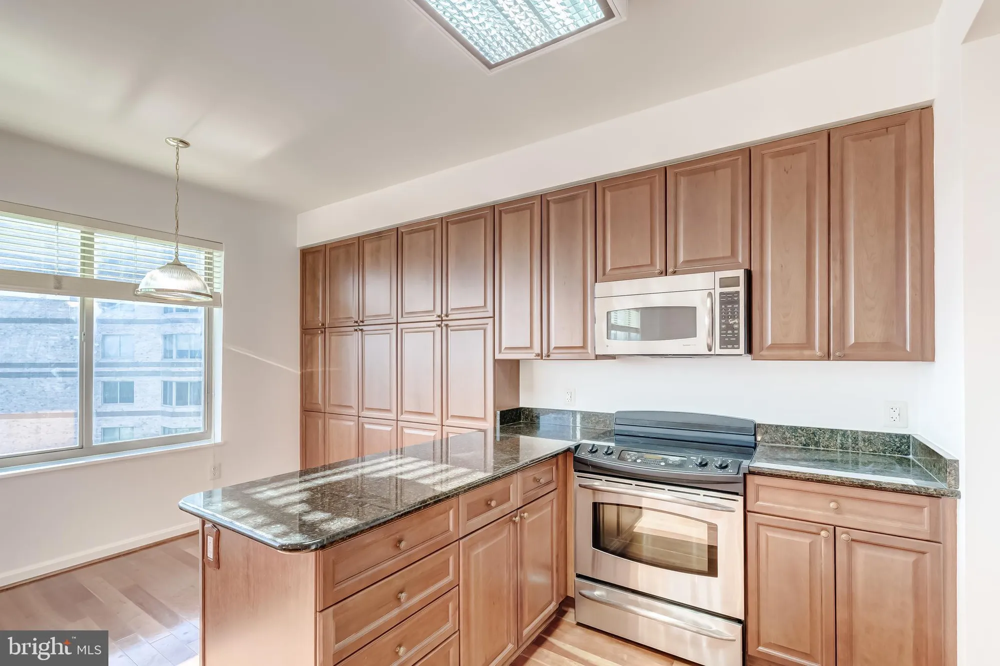 Property Slideshow image 65 of 88 | 19355 cypress ridge ter 1006, Leesburg, VA, 20176