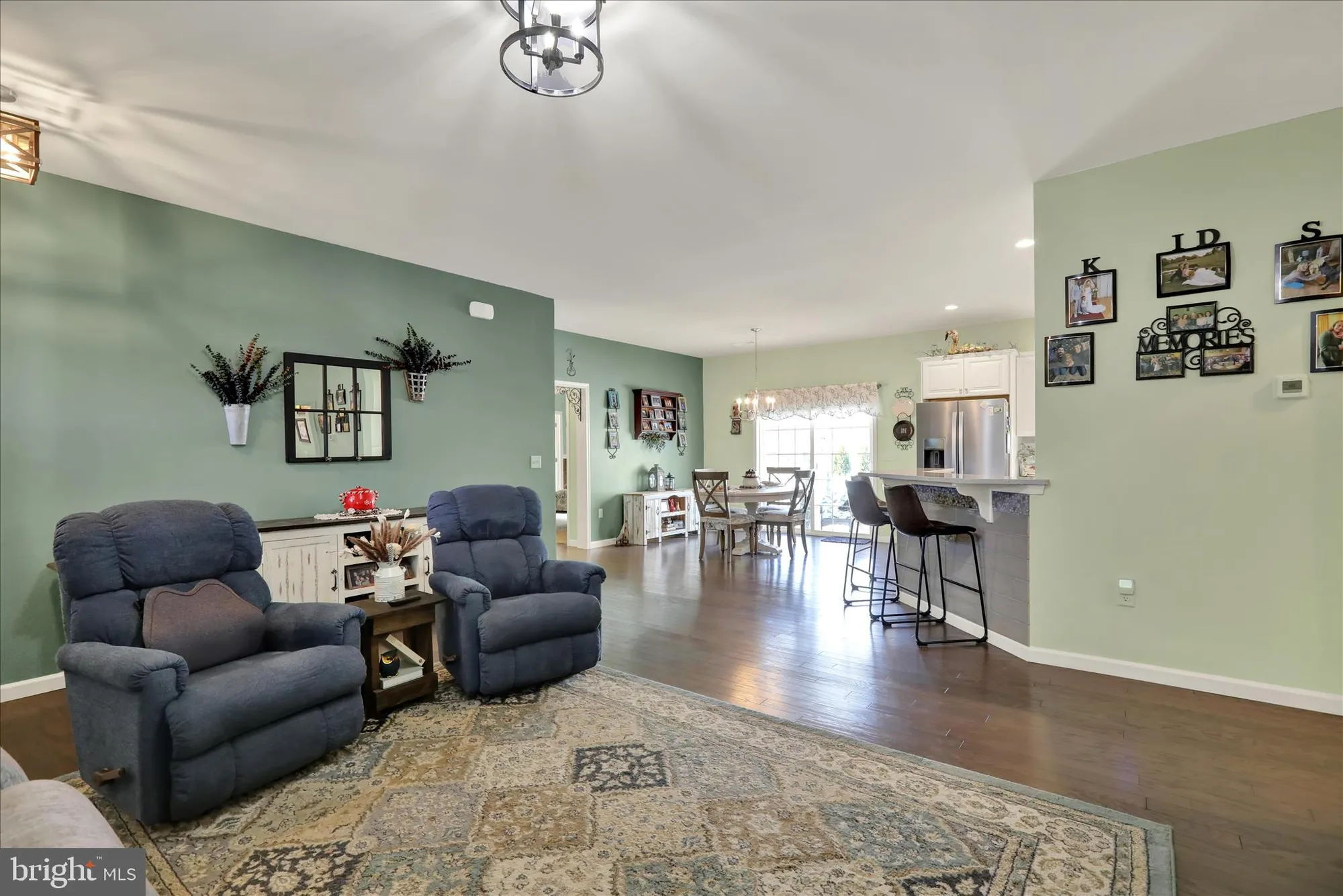 Property Slideshow image 20 of 37 | 4 rosebush ct, Womelsdorf, PA, 19567