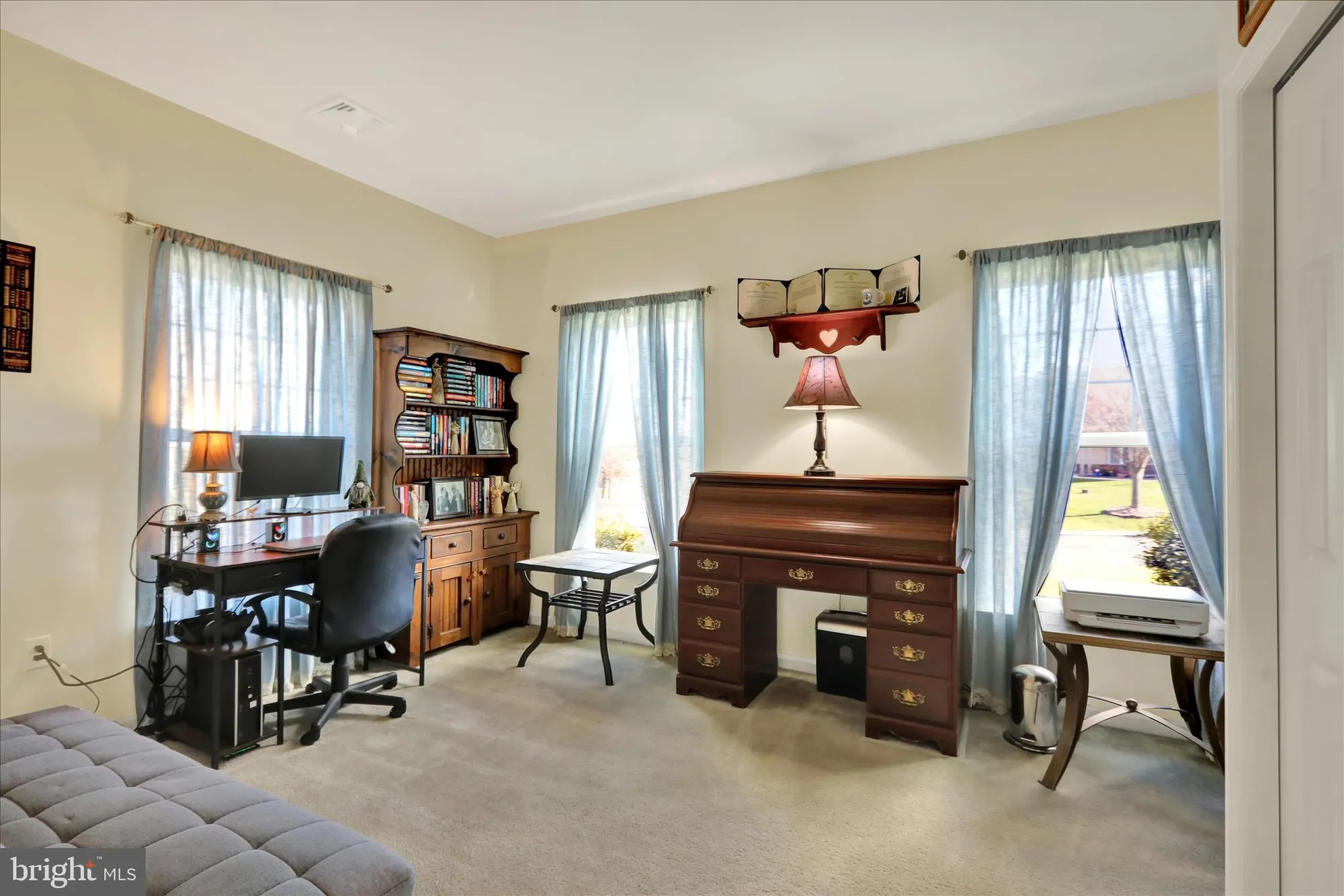 Property Slideshow image 21 of 37 | 4 rosebush ct, Womelsdorf, PA, 19567
