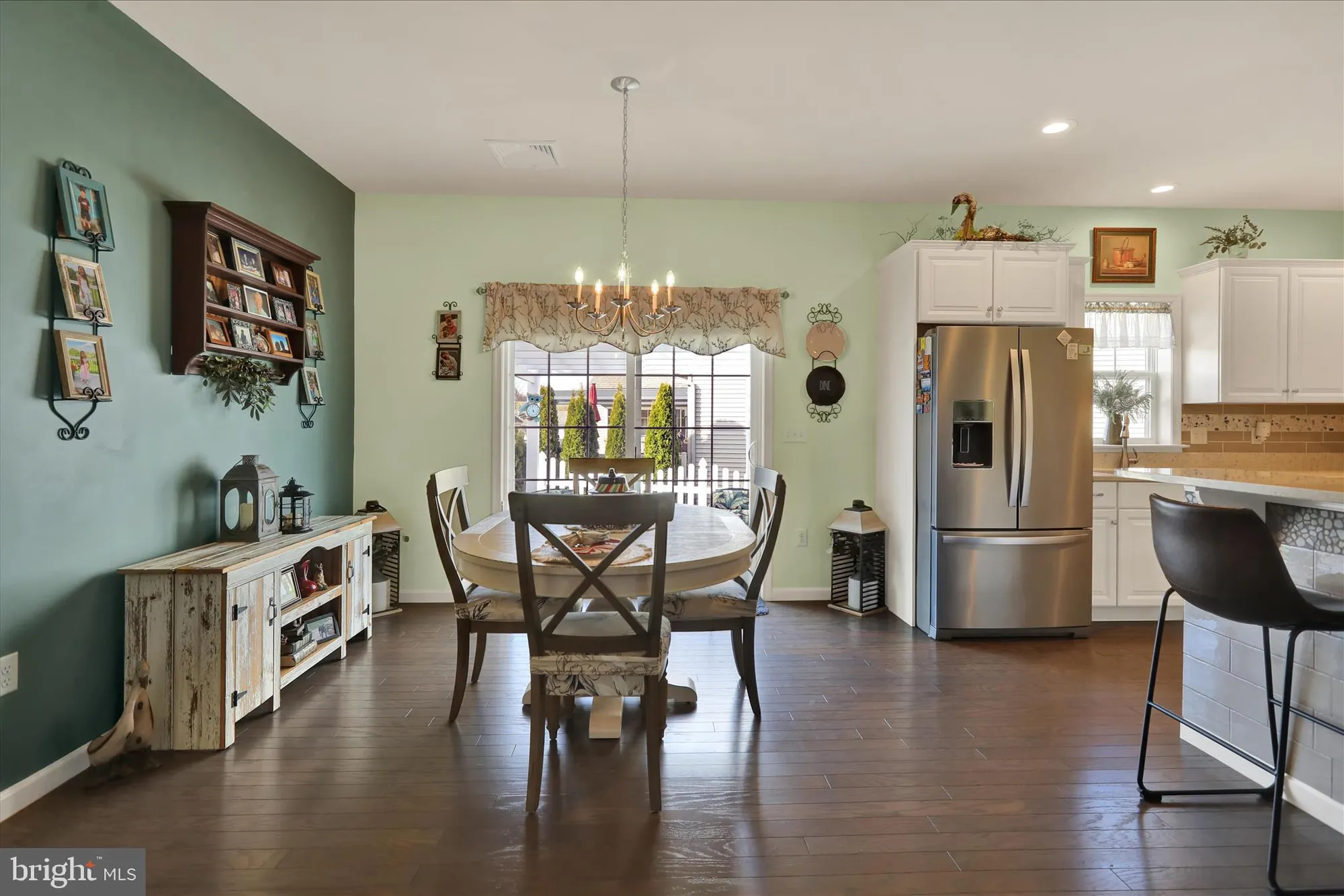 Property Slideshow image 13 of 37 | 4 rosebush ct, Womelsdorf, PA, 19567