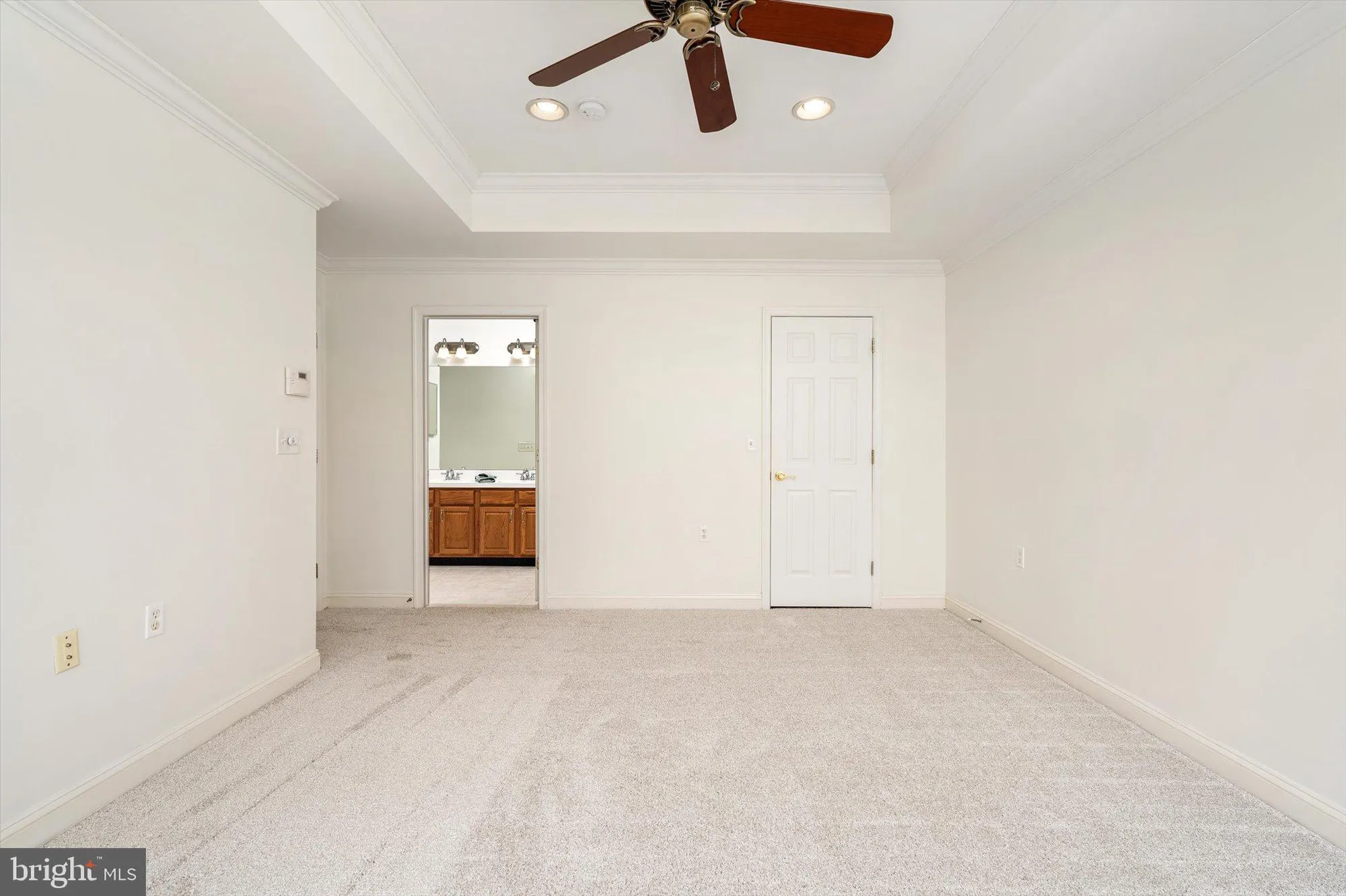 Property Slideshow image 20 of 25 | 207 burholme dr, Hamilton, NJ, 08691