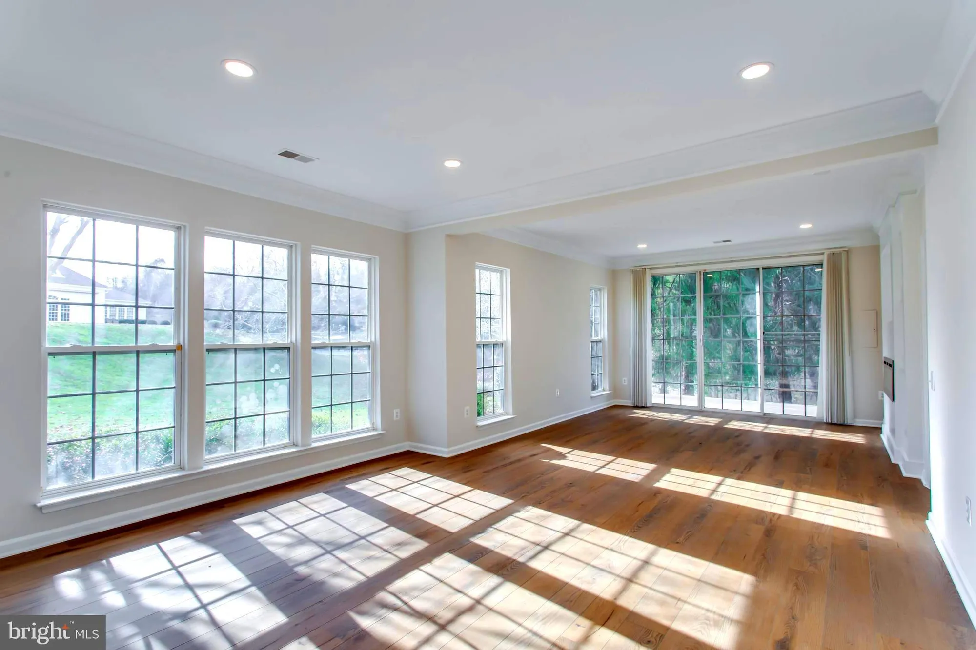 Property Slideshow image 6 of 49 | 1981 penfold ct, Woodbridge, VA, 22192