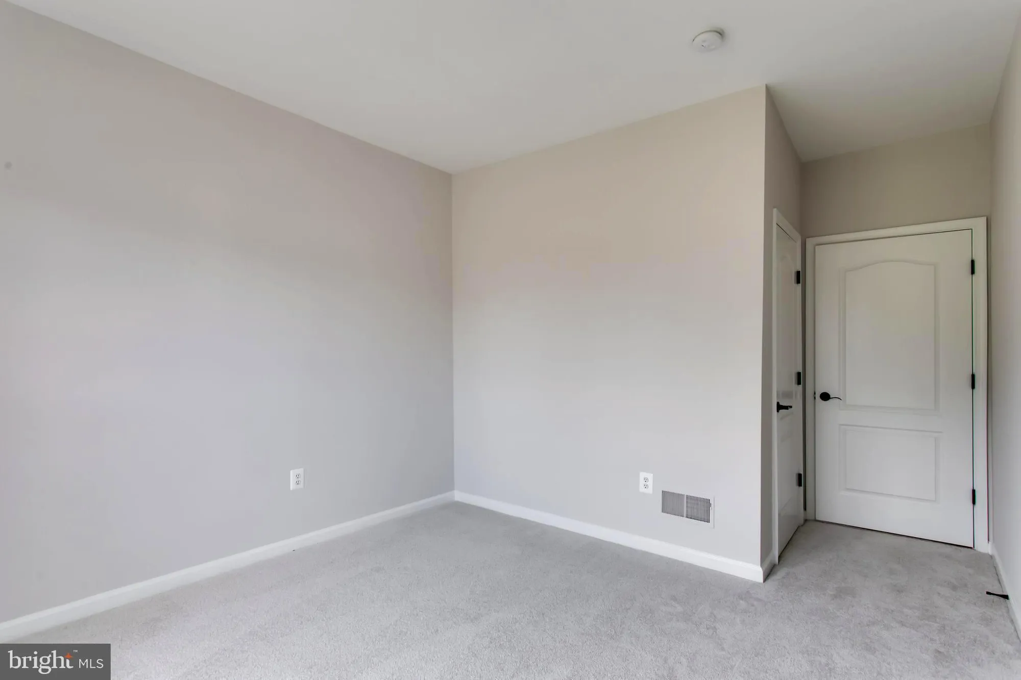 Property Slideshow image 38 of 49 | 1981 penfold ct, Woodbridge, VA, 22192