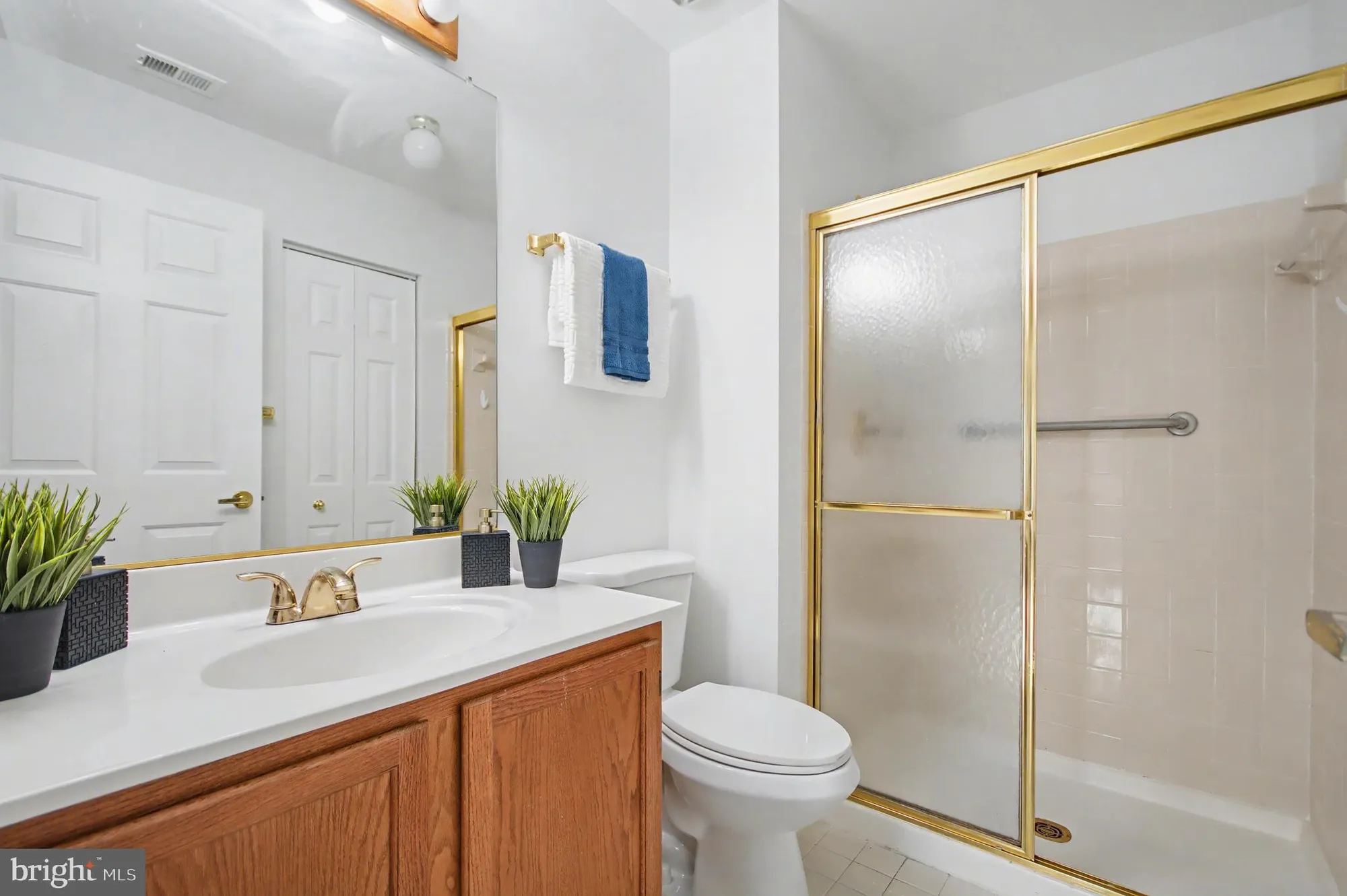 Property Slideshow image 15 of 44 | 803 coxswain way unit 203, Annapolis, MD, 21401