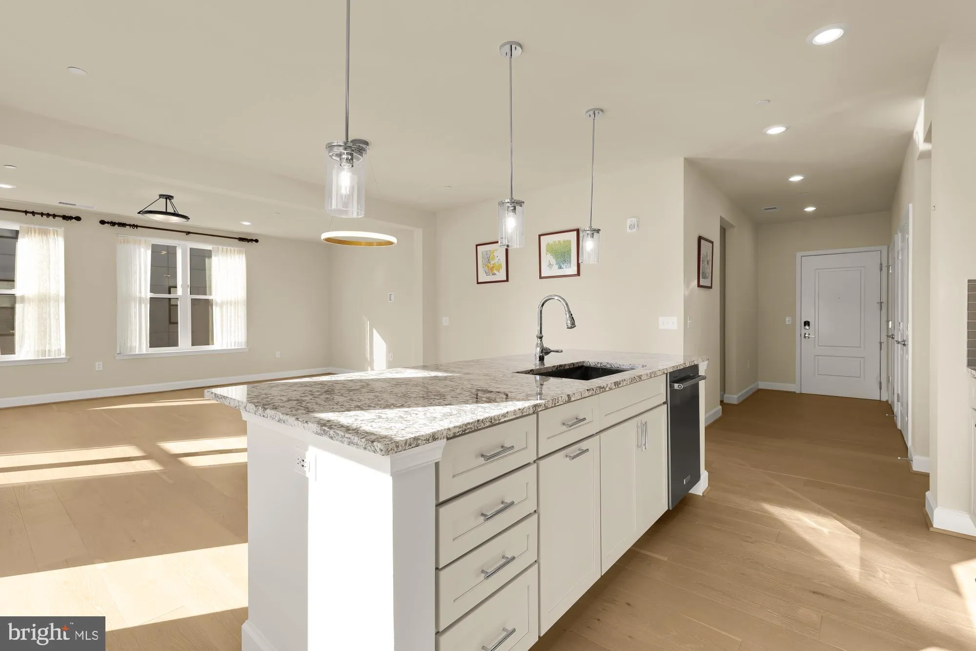 Property Slideshow image 10 of 40 | 9555 saintsbury dr unit 503, Fairfax, VA, 22031