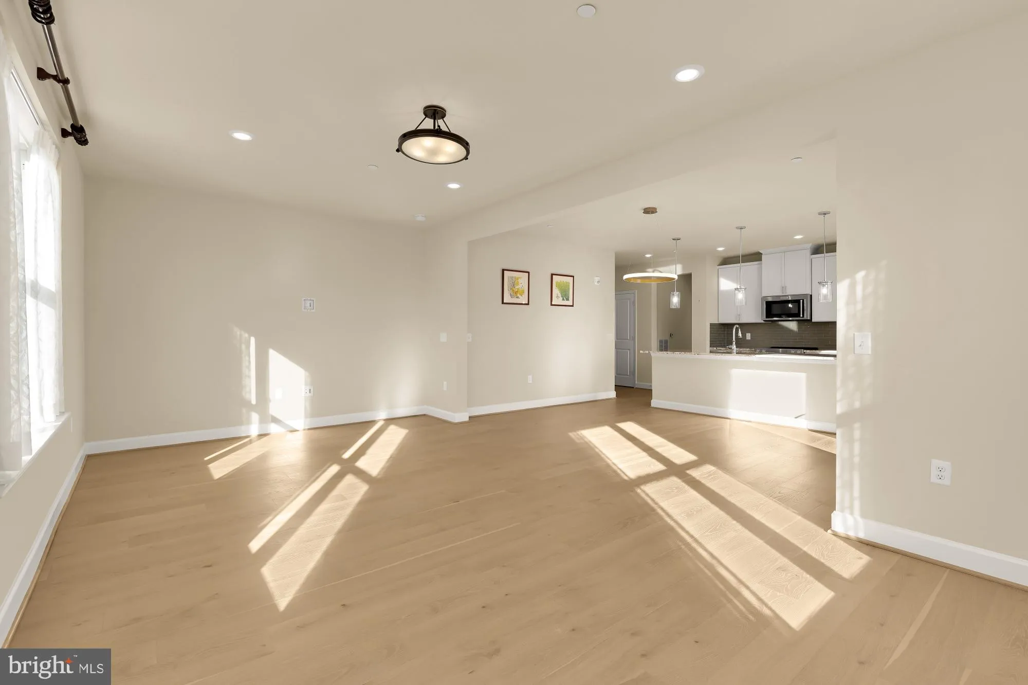 Property Slideshow image 17 of 40 | 9555 saintsbury dr unit 503, Fairfax, VA, 22031
