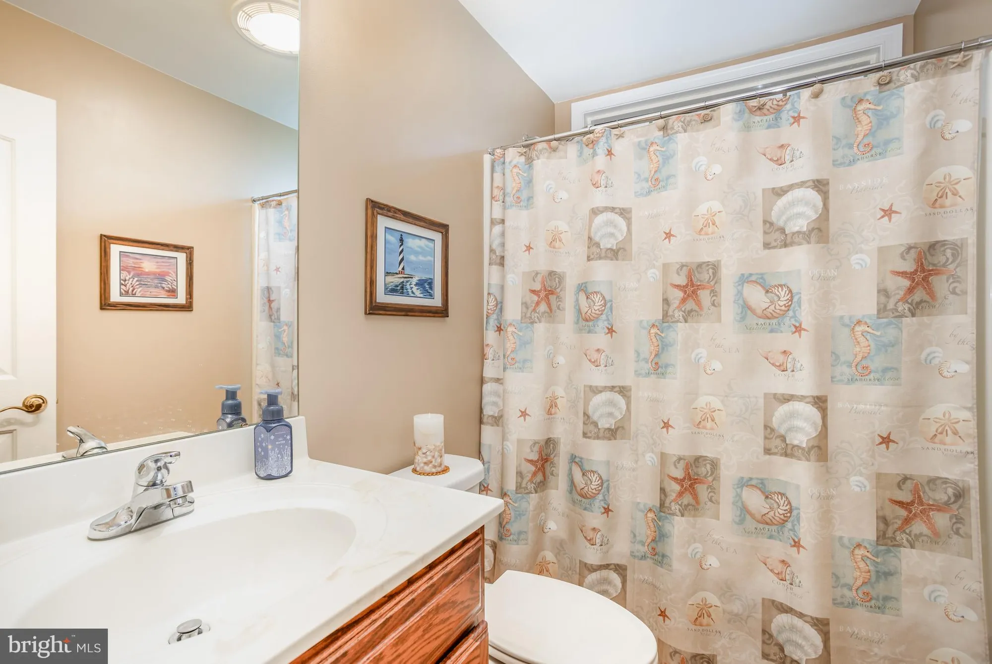Property Slideshow image 15 of 33 | 714 heather rdg, Manheim, PA, 17545
