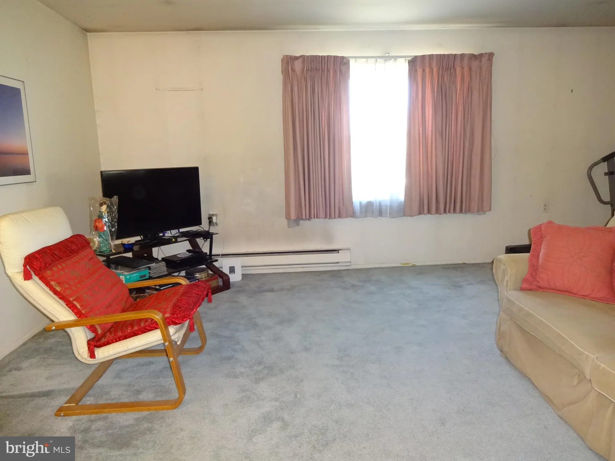 Property Slideshow image 4 of 17 | 2 farrington ct, Southampton, NJ, 08088