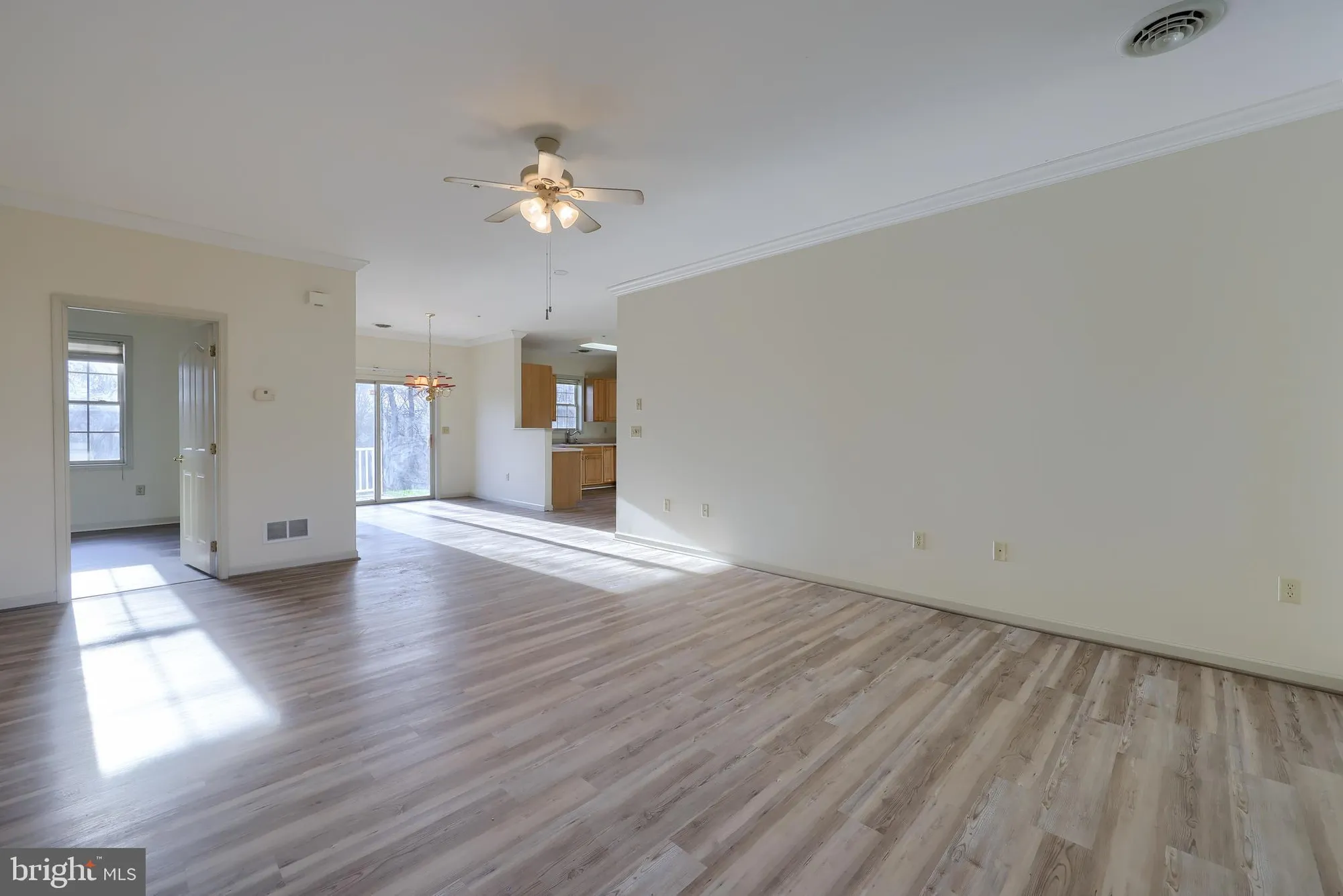 Property Slideshow image 5 of 33 | 130 leonard ln, Harrisburg, PA, 17111