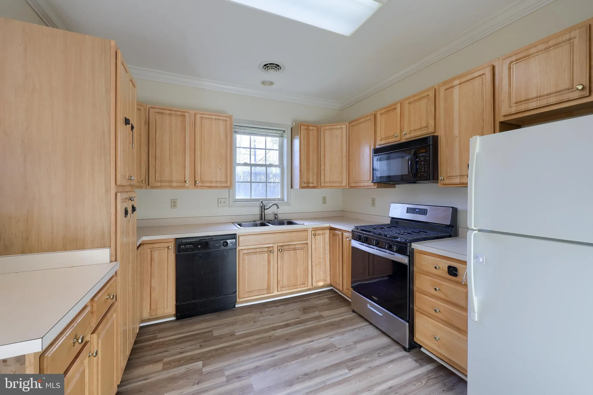 Property Slideshow image 13 of 33 | 130 leonard ln, Harrisburg, PA, 17111