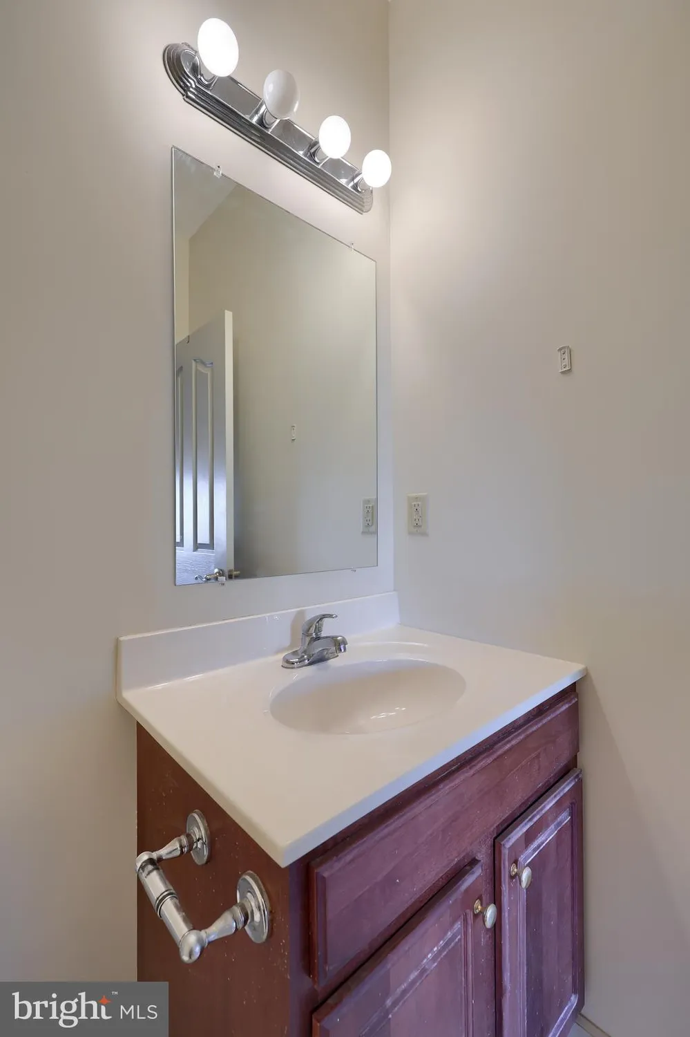 Property Slideshow image 25 of 33 | 130 leonard ln, Harrisburg, PA, 17111