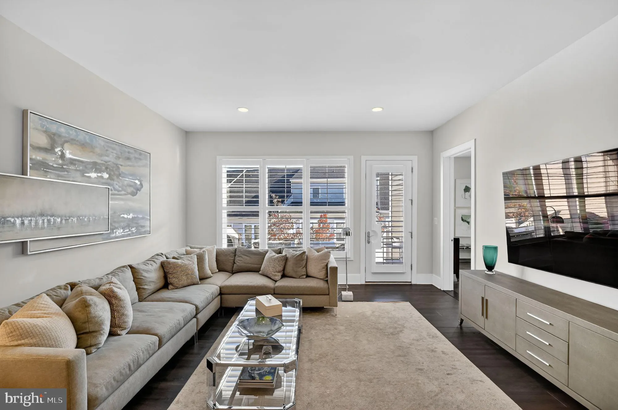 Property Slideshow image 10 of 70 | 23731 september sun sq, Ashburn, VA, 20148