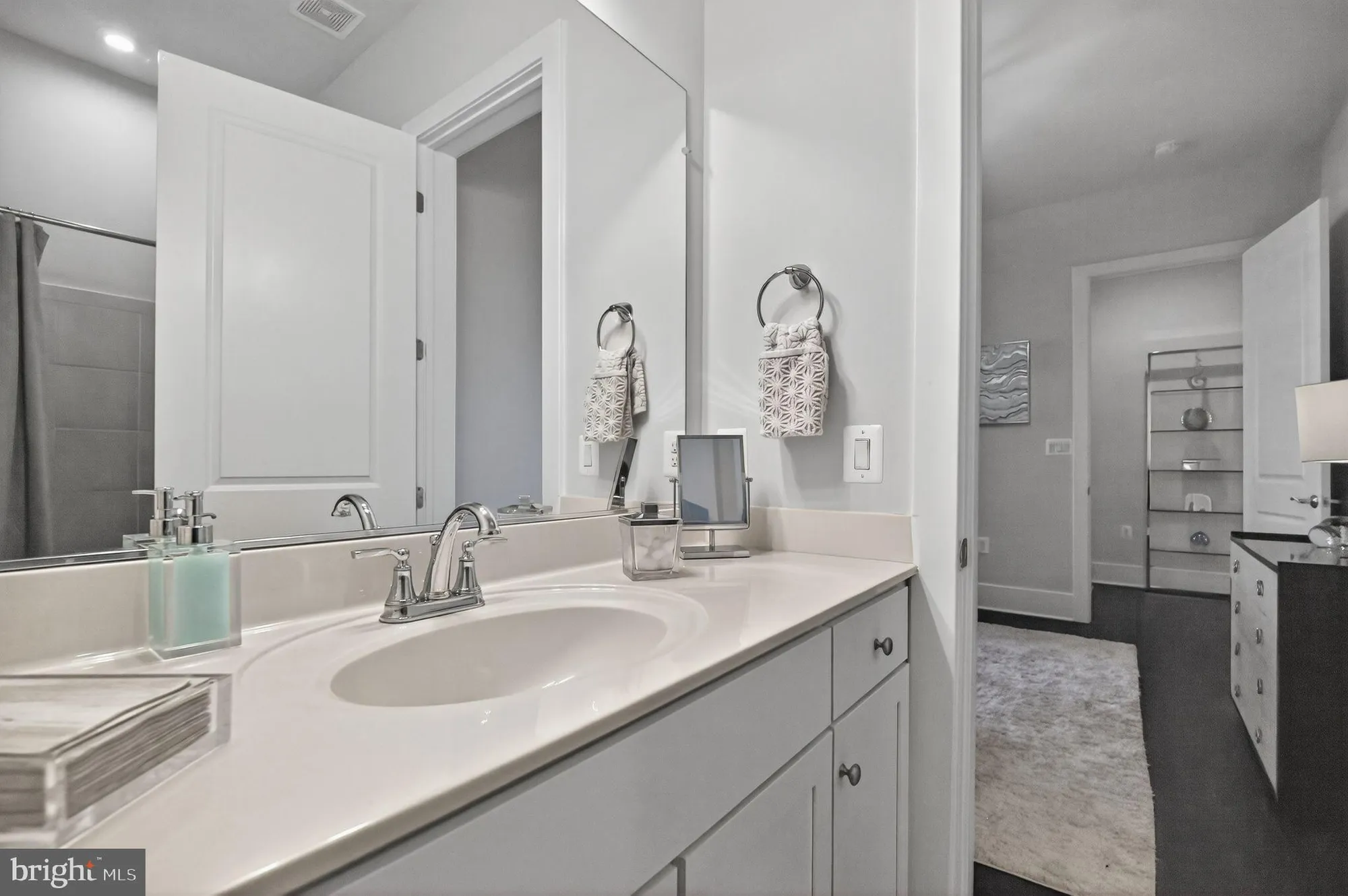 Property Slideshow image 31 of 70 | 23731 september sun sq, Ashburn, VA, 20148