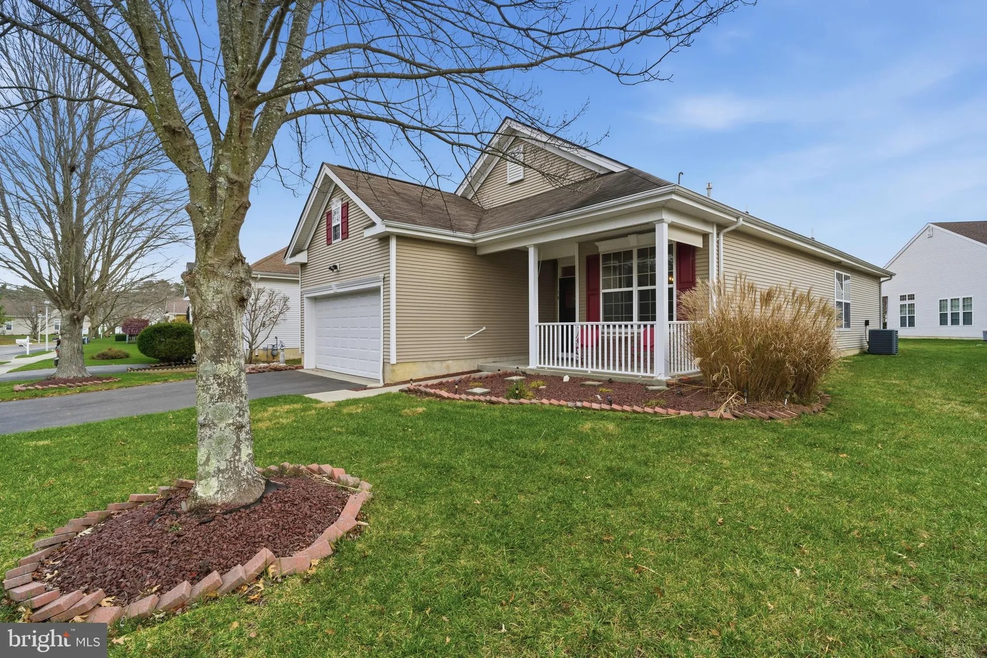 Property Slideshow image 1 of 47 | 14 hidden lake cir, Barnegat, NJ, 08005