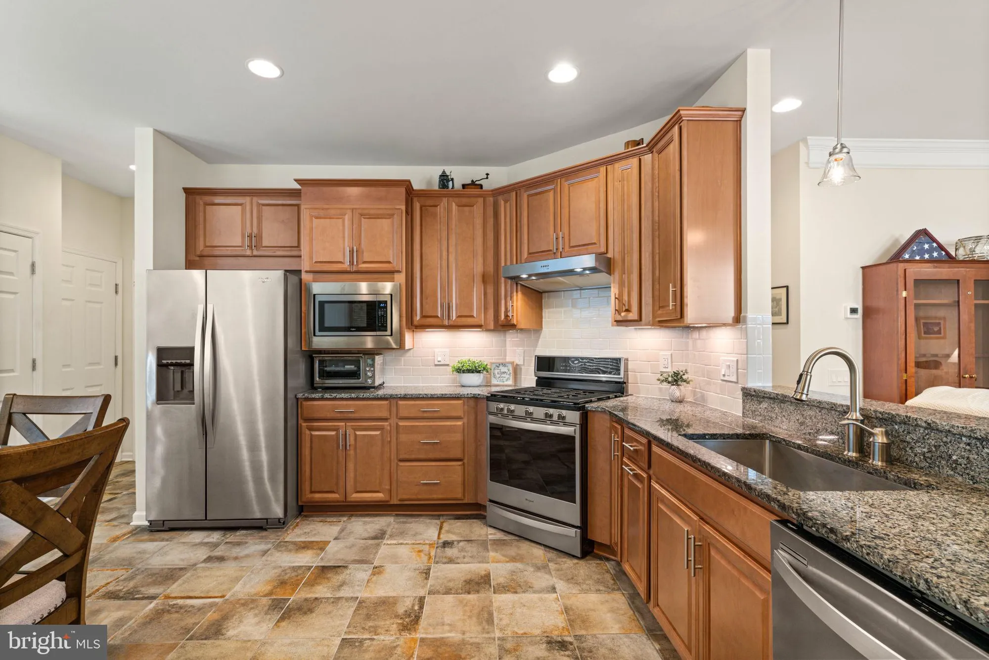 Property Slideshow image 6 of 43 | 20 fenwick dr, Fredericksburg, VA, 22406