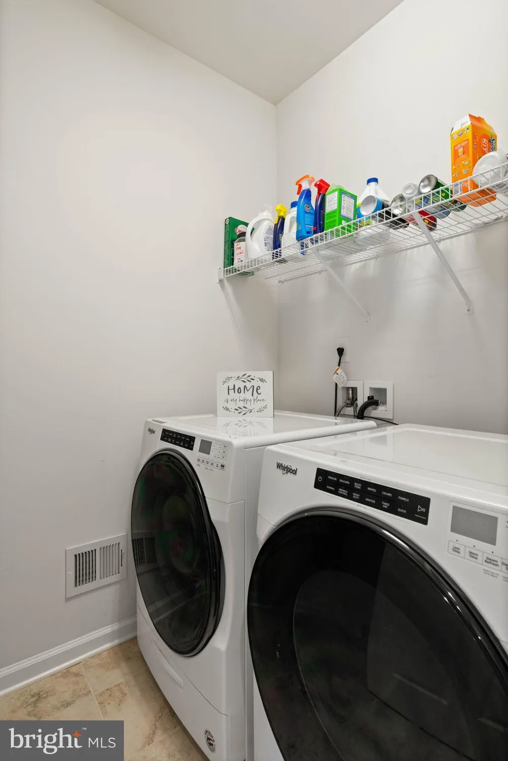 Property Slideshow image 17 of 43 | 20 fenwick dr, Fredericksburg, VA, 22406