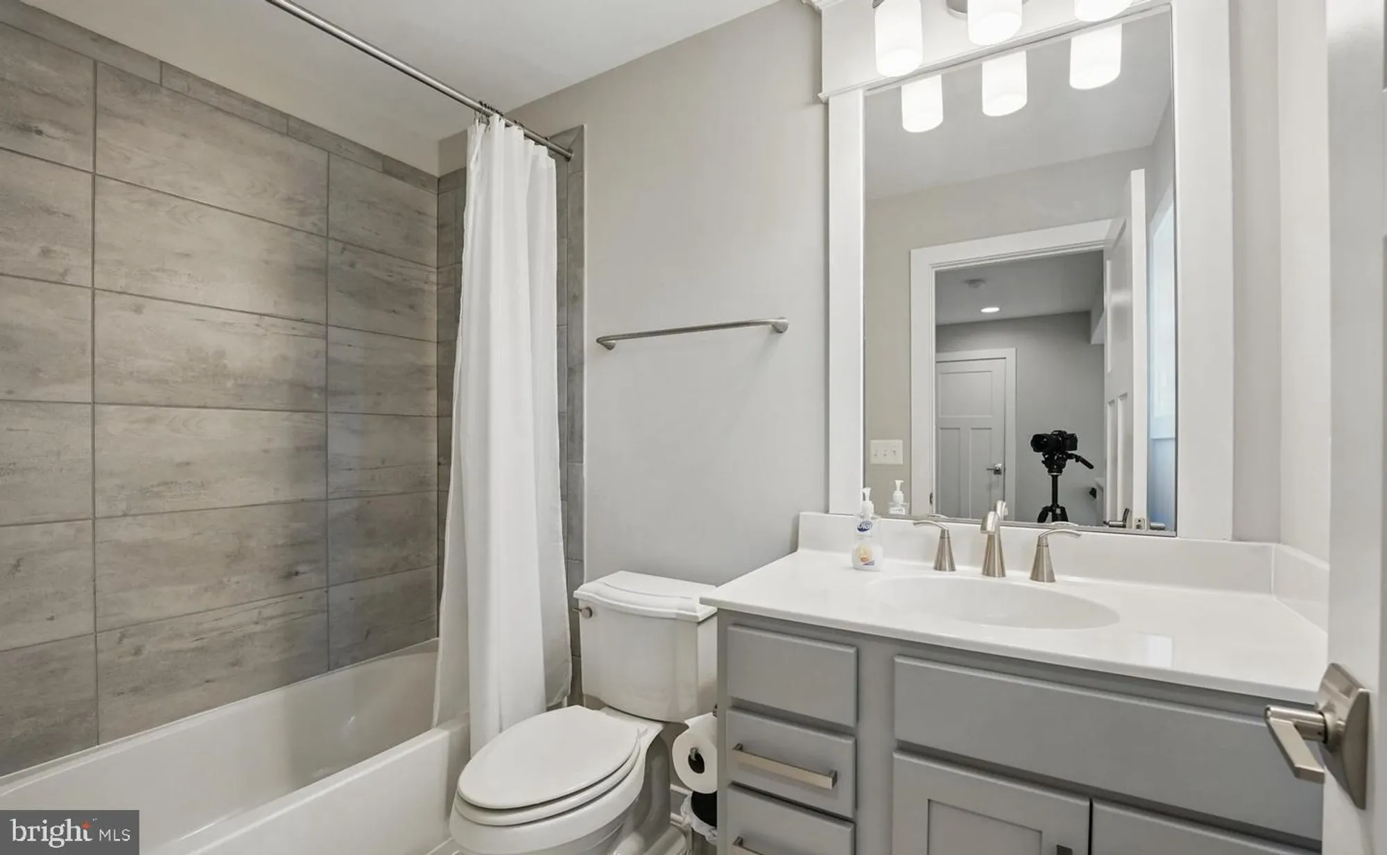 Property Slideshow image 49 of 60 | 1022 railroad ave # 4, Falls Church, VA, 22046