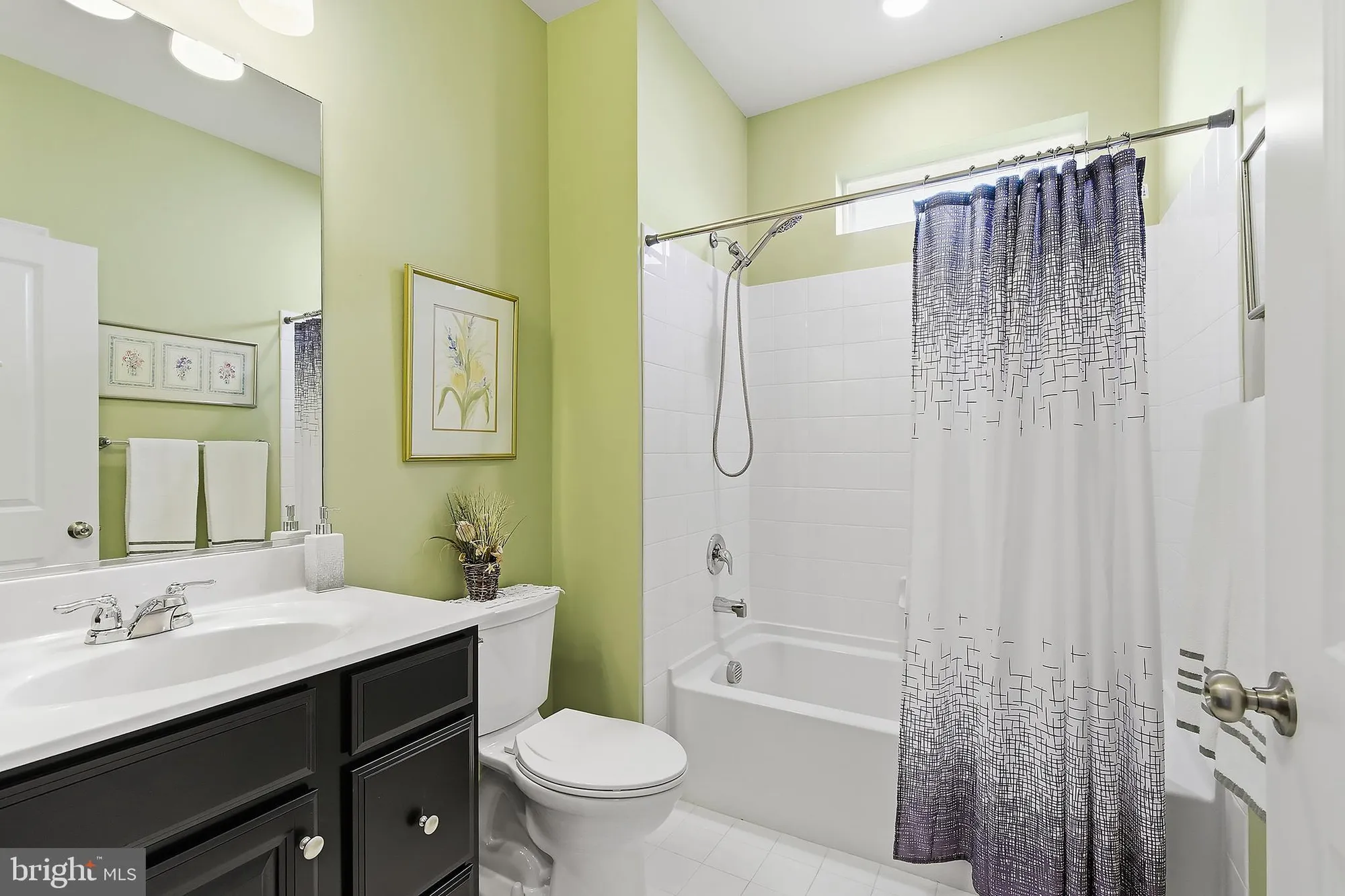 Property Slideshow image 18 of 31 | 16 raccoon ln, Barnegat, NJ, 08005