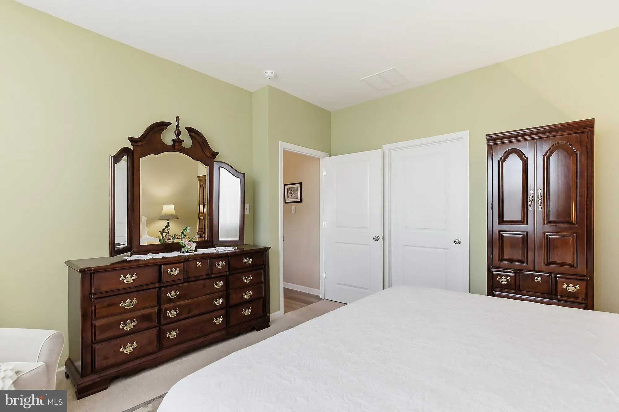 Property Slideshow image 17 of 31 | 16 raccoon ln, Barnegat, NJ, 08005