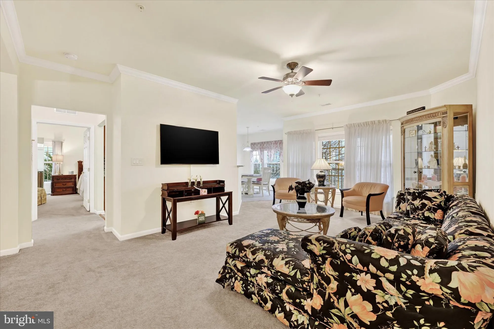 Property Slideshow image 6 of 38 | 11130 chambers ct h, Woodstock, MD, 21163