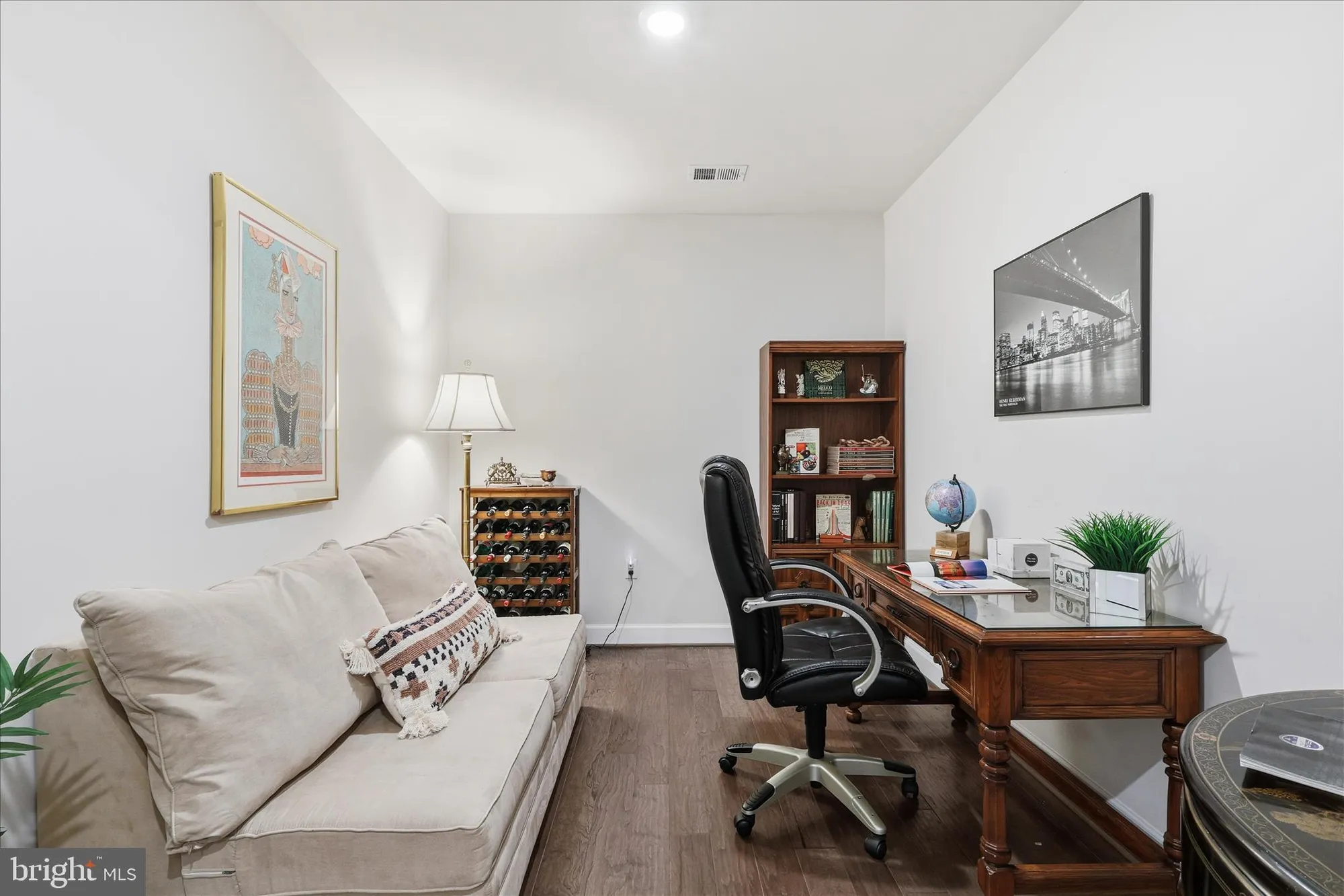 Property Slideshow image 14 of 46 | 2960 vaden dr unit 413, Fairfax, VA, 22031