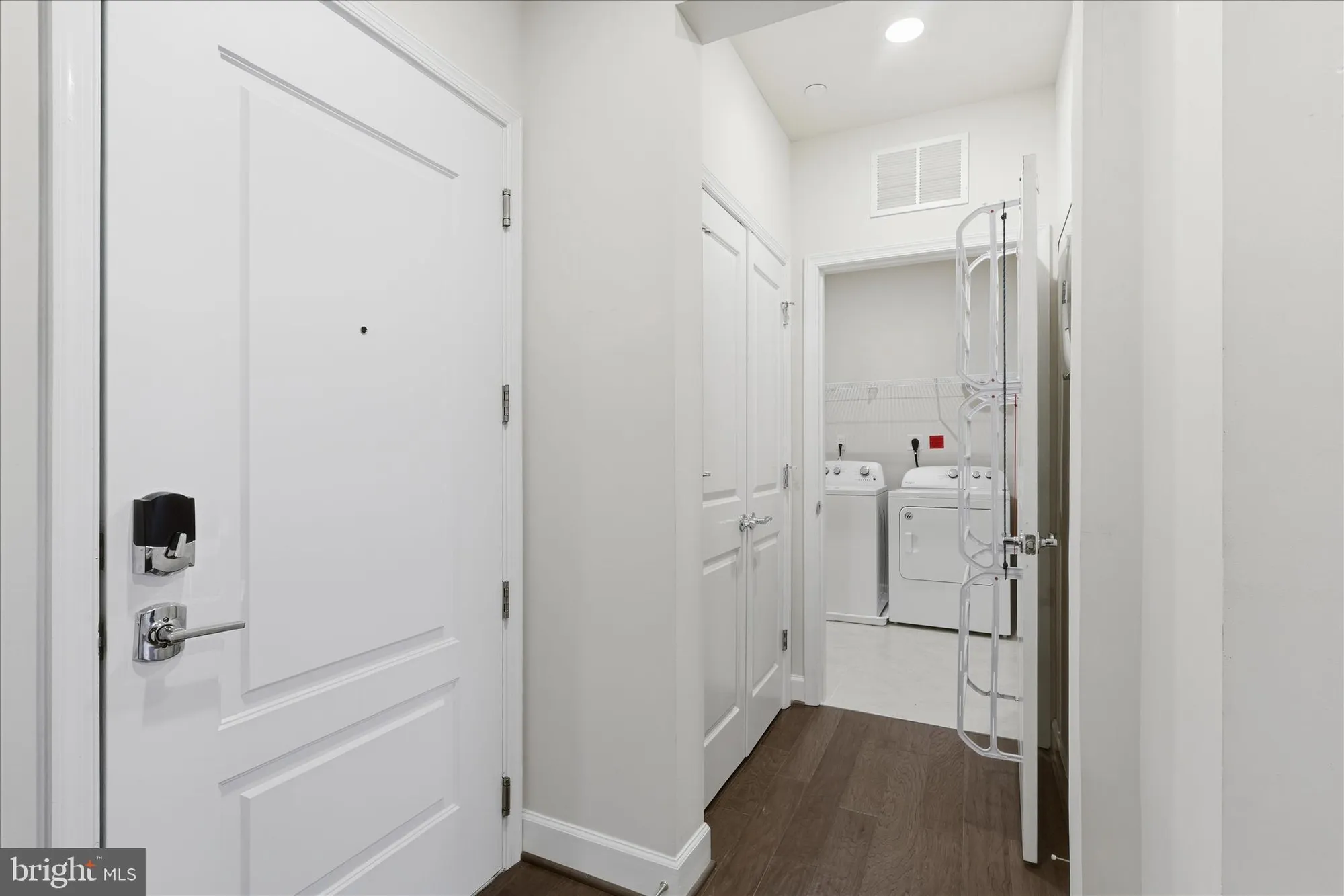 Property Slideshow image 27 of 46 | 2960 vaden dr unit 413, Fairfax, VA, 22031