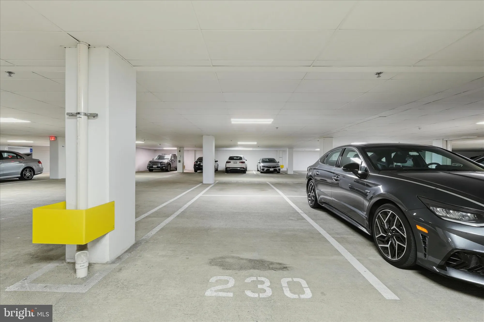 Property Slideshow image 37 of 46 | 2960 vaden dr unit 413, Fairfax, VA, 22031