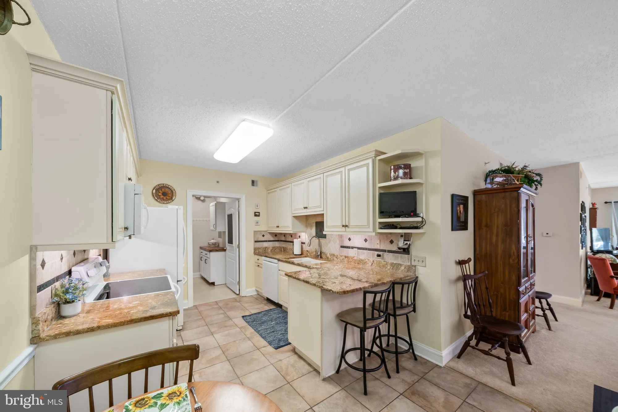Property Slideshow image 2 of 37 | 244 baltimore pike unit 111a, Glen Mills, PA, 19342