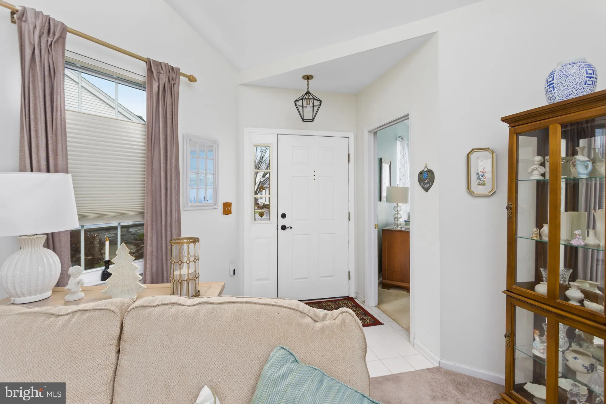 Property Slideshow image 4 of 22 | 143 burholme dr, Hamilton, NJ, 08691