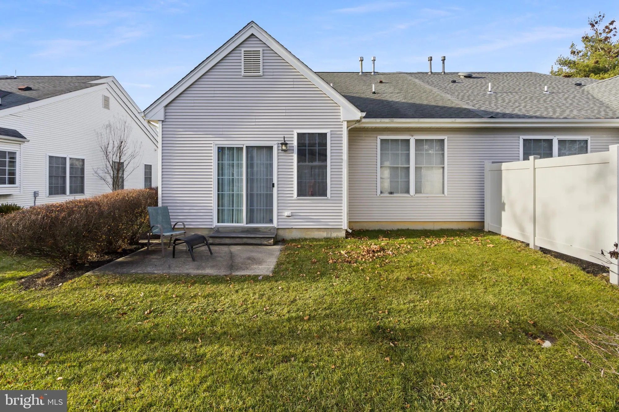 Property Slideshow image 19 of 22 | 143 burholme dr, Hamilton, NJ, 08691