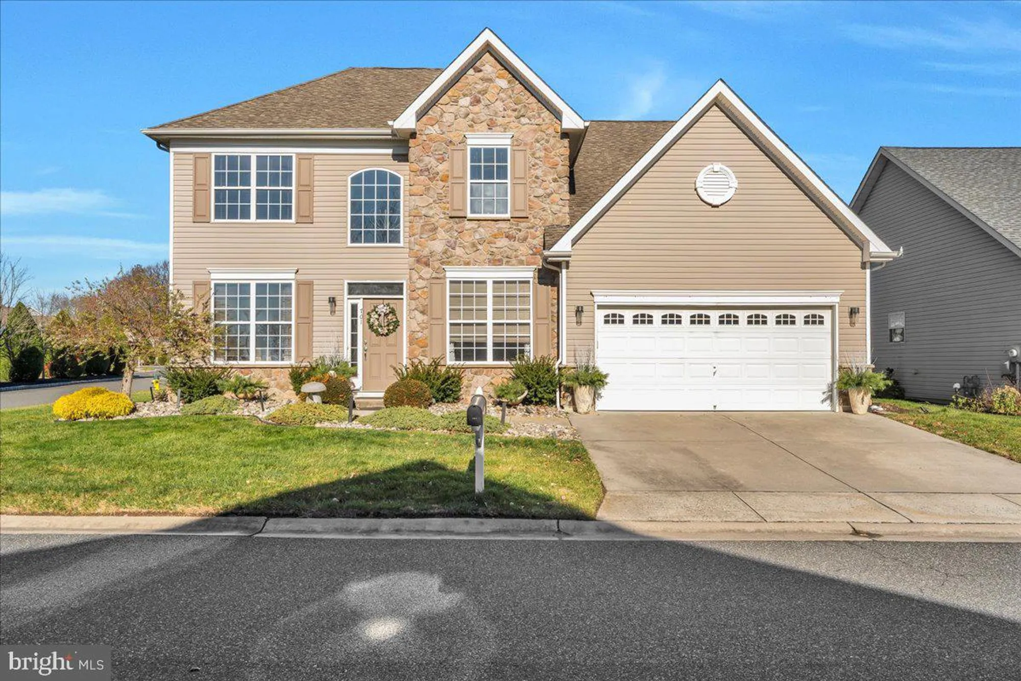 Property Slideshow image 1 of 24 | 701 weatherby dr, Woodbury, NJ, 08096