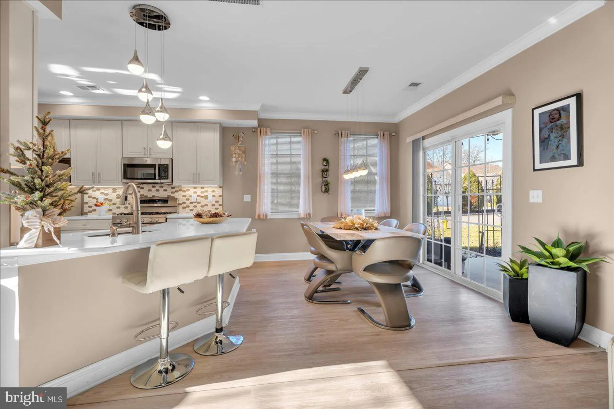 Property Slideshow image 12 of 24 | 701 weatherby dr, Woodbury, NJ, 08096