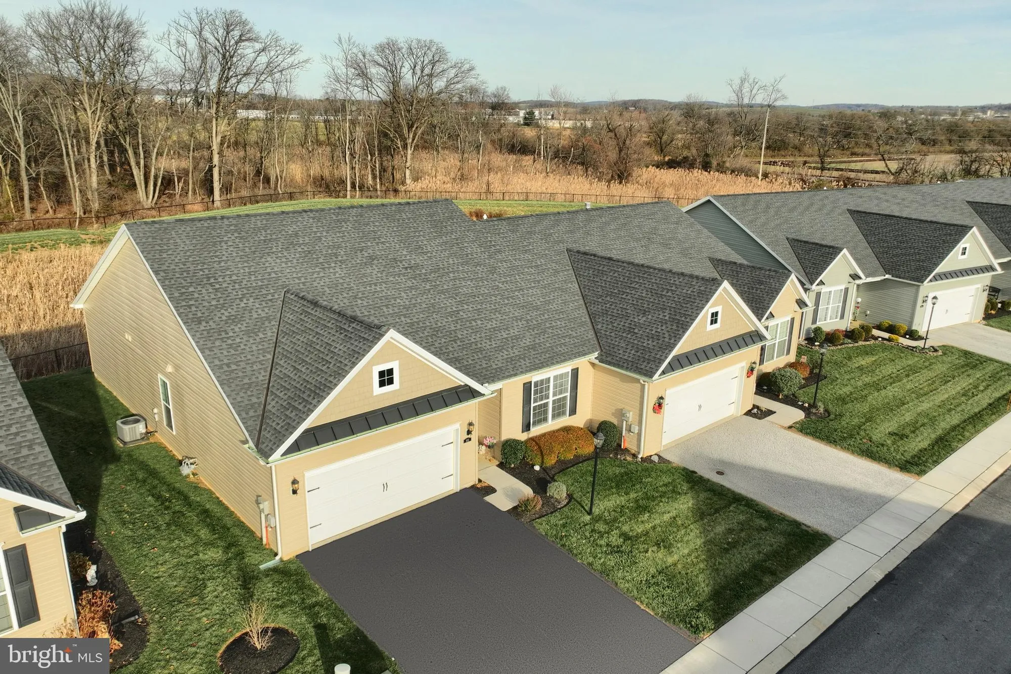 Property Slideshow image 2 of 40 | 652 cypress dr # 31, Hanover, PA, 17331