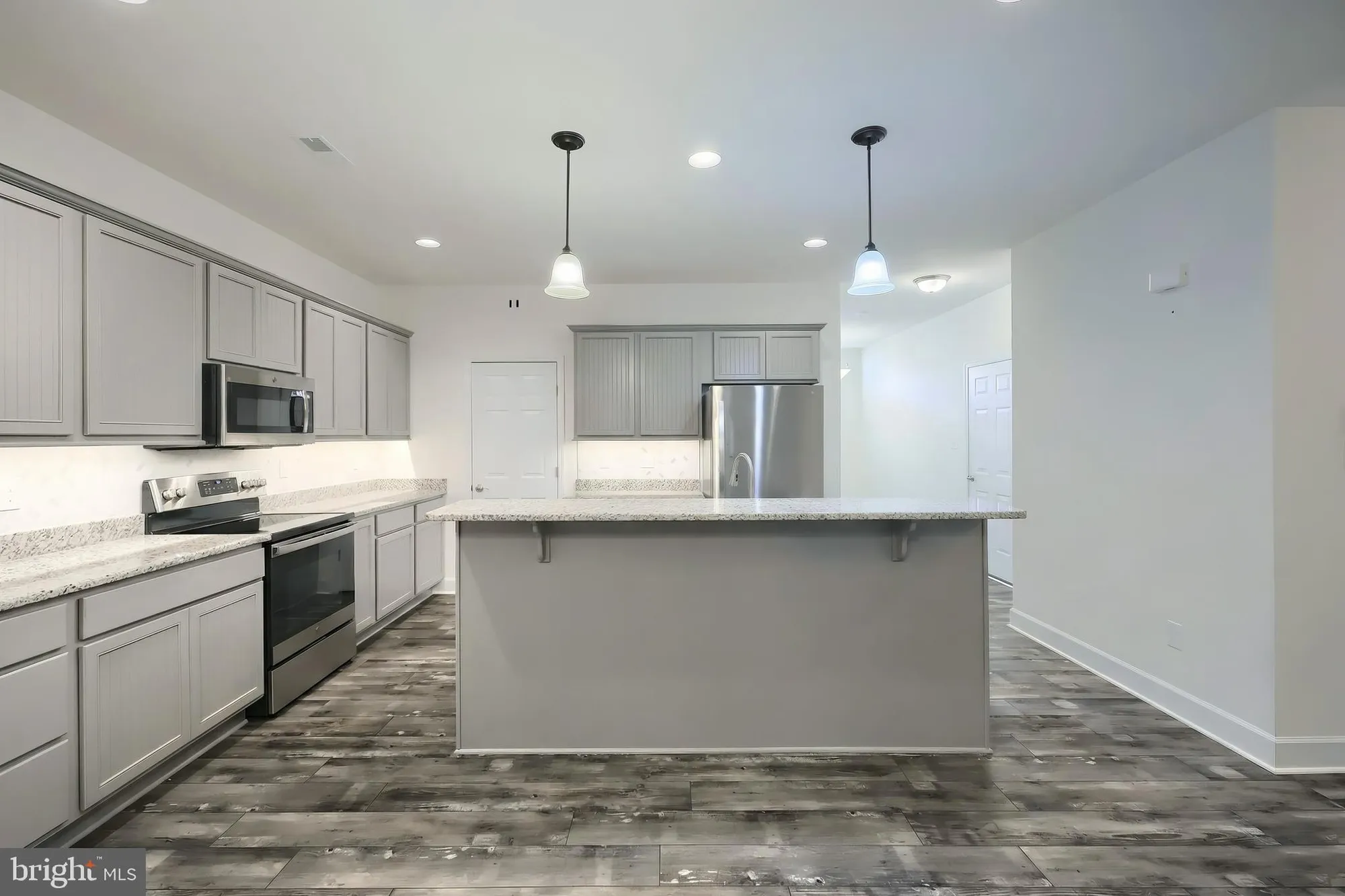 Property Slideshow image 6 of 40 | 652 cypress dr # 31, Hanover, PA, 17331