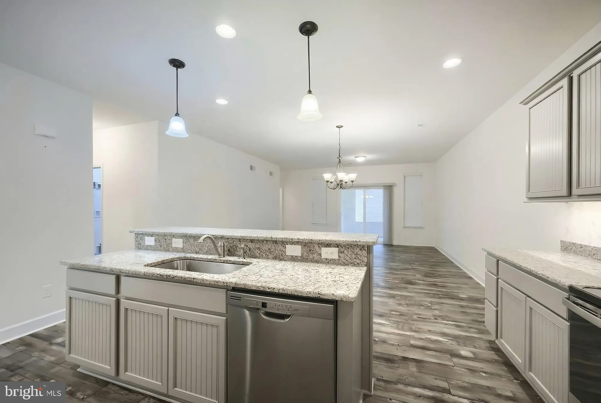 Property Slideshow image 8 of 40 | 652 cypress dr # 31, Hanover, PA, 17331