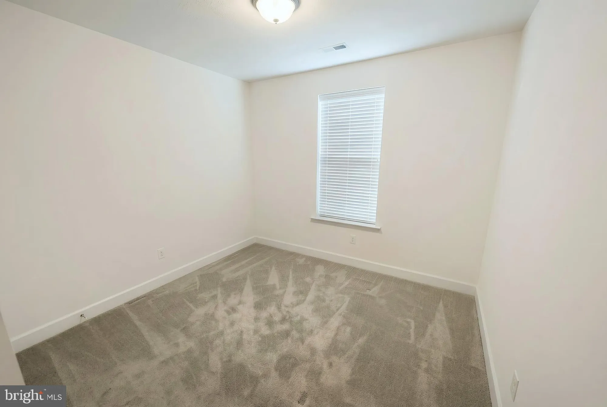 Property Slideshow image 26 of 40 | 652 cypress dr # 31, Hanover, PA, 17331