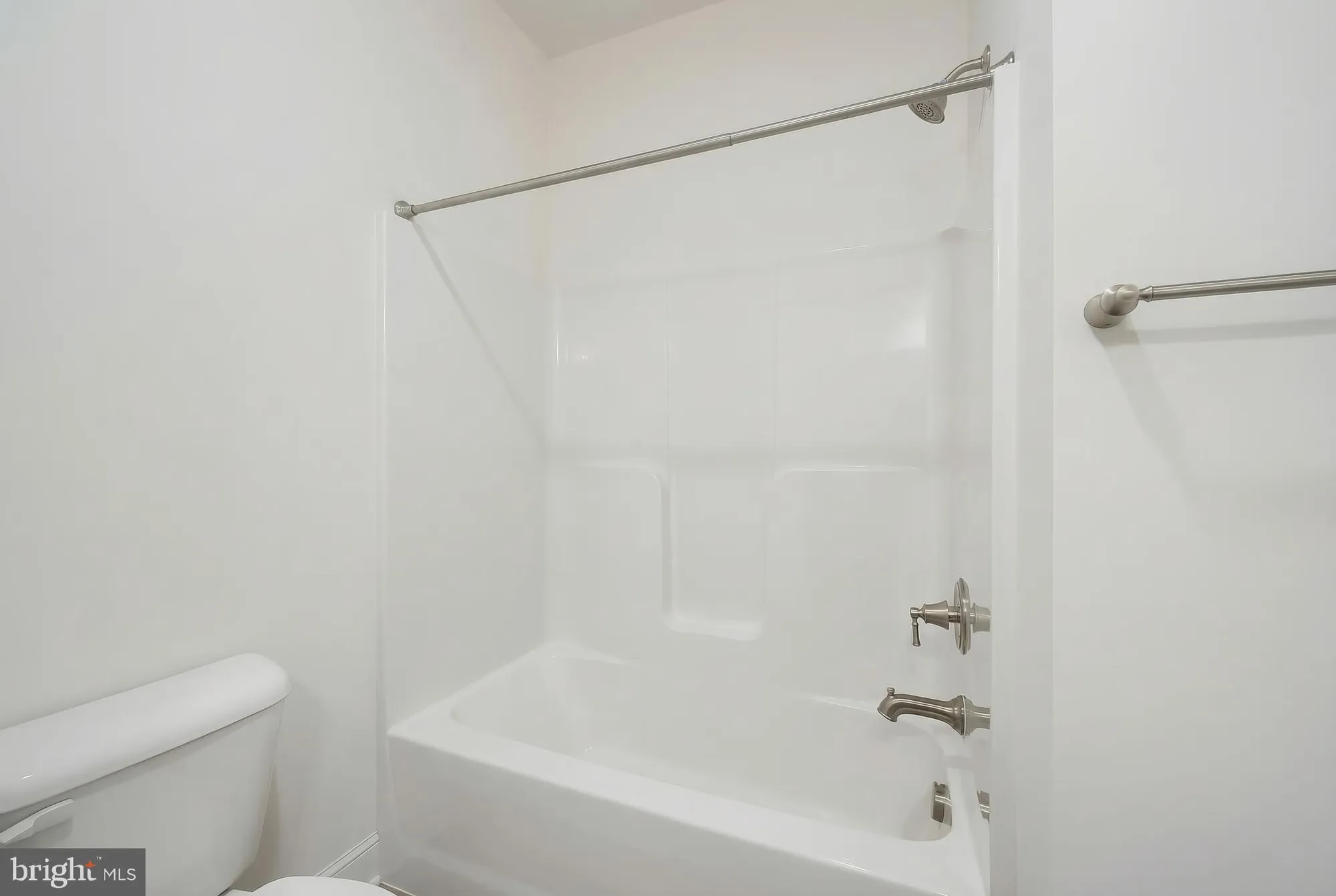 Property Slideshow image 23 of 40 | 652 cypress dr # 31, Hanover, PA, 17331