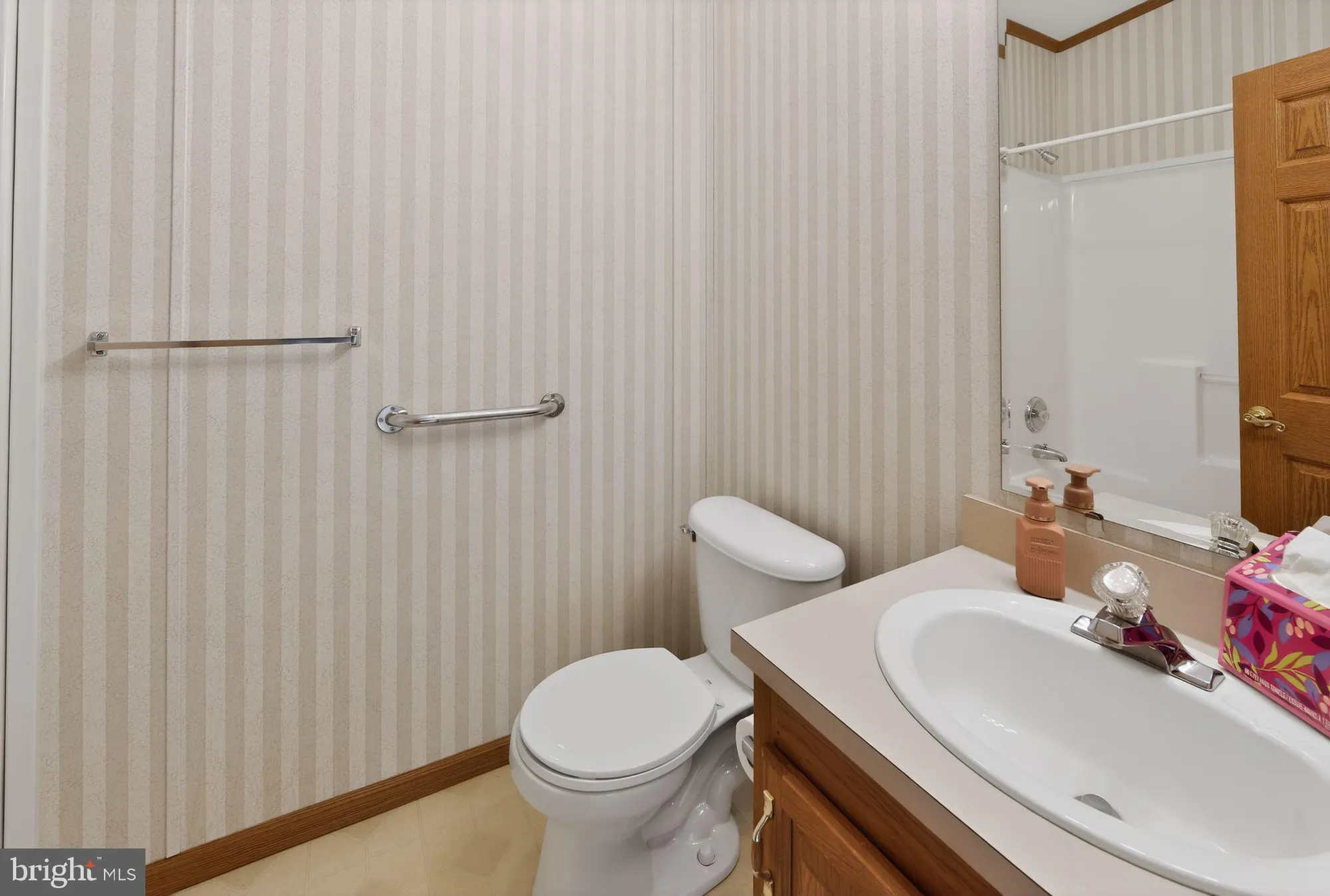 Property Slideshow image 25 of 30 | 405 village way, Royersford, PA, 19468