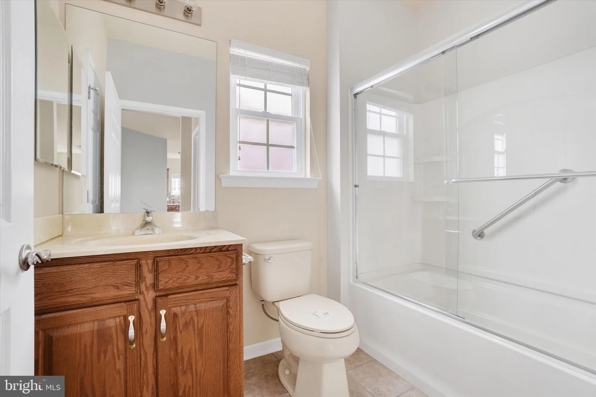 Property Slideshow image 13 of 28 | 631 thoreau dr, Mount Joy, PA, 17552