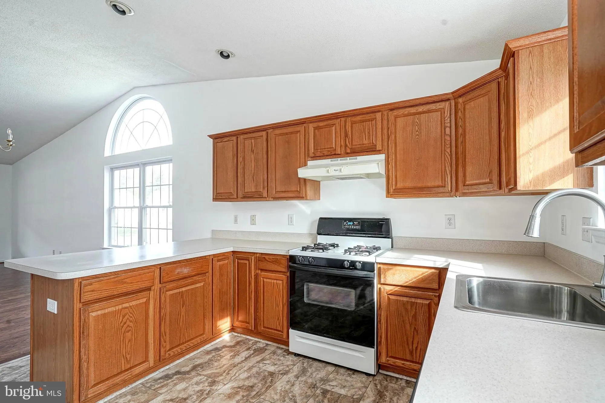 Property Slideshow image 11 of 27 | 176 trellis ln, Sewell, NJ, 08080