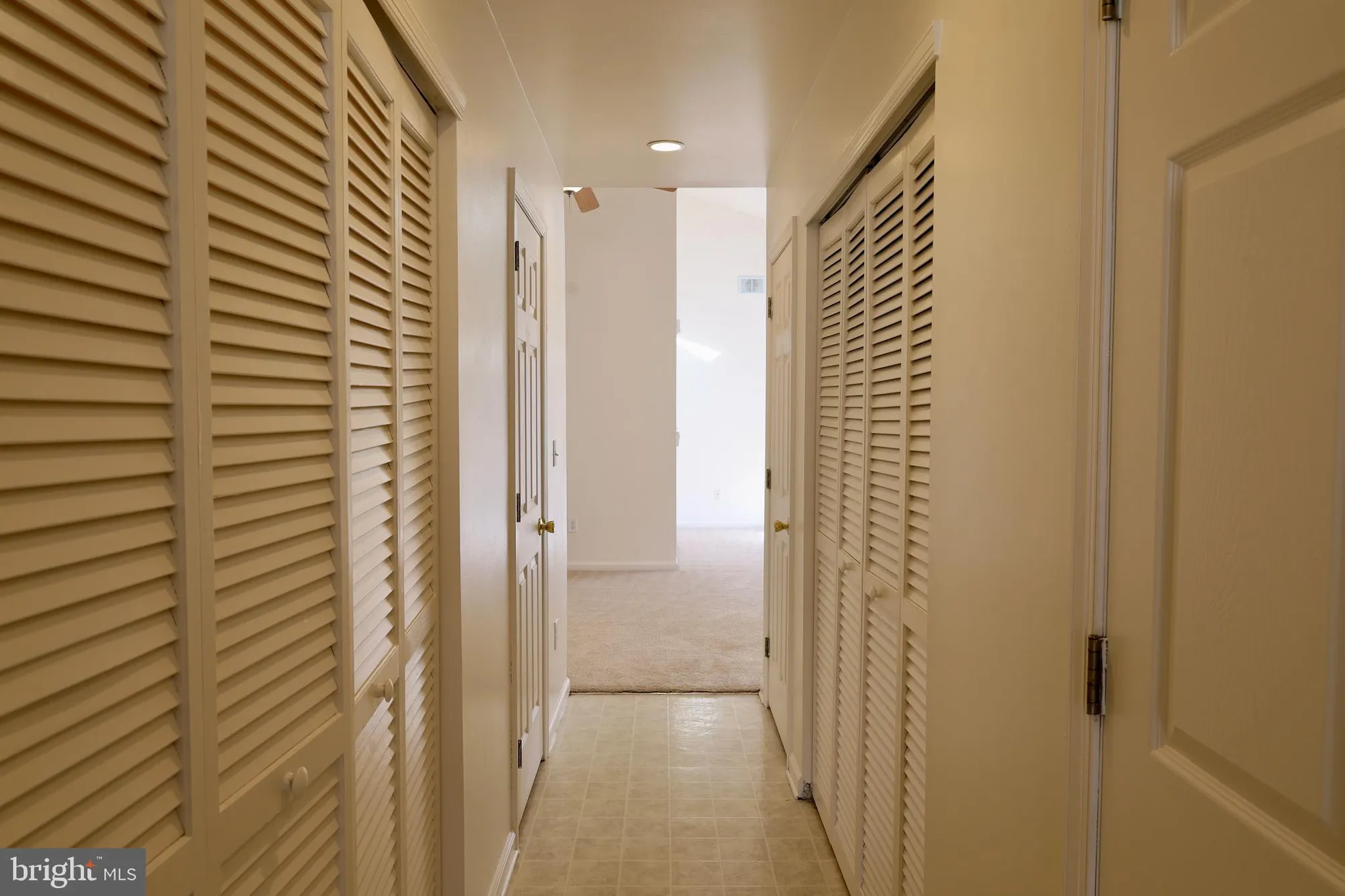 Property Slideshow image 7 of 17 | 28 palmer sq, Beverly, NJ, 08010