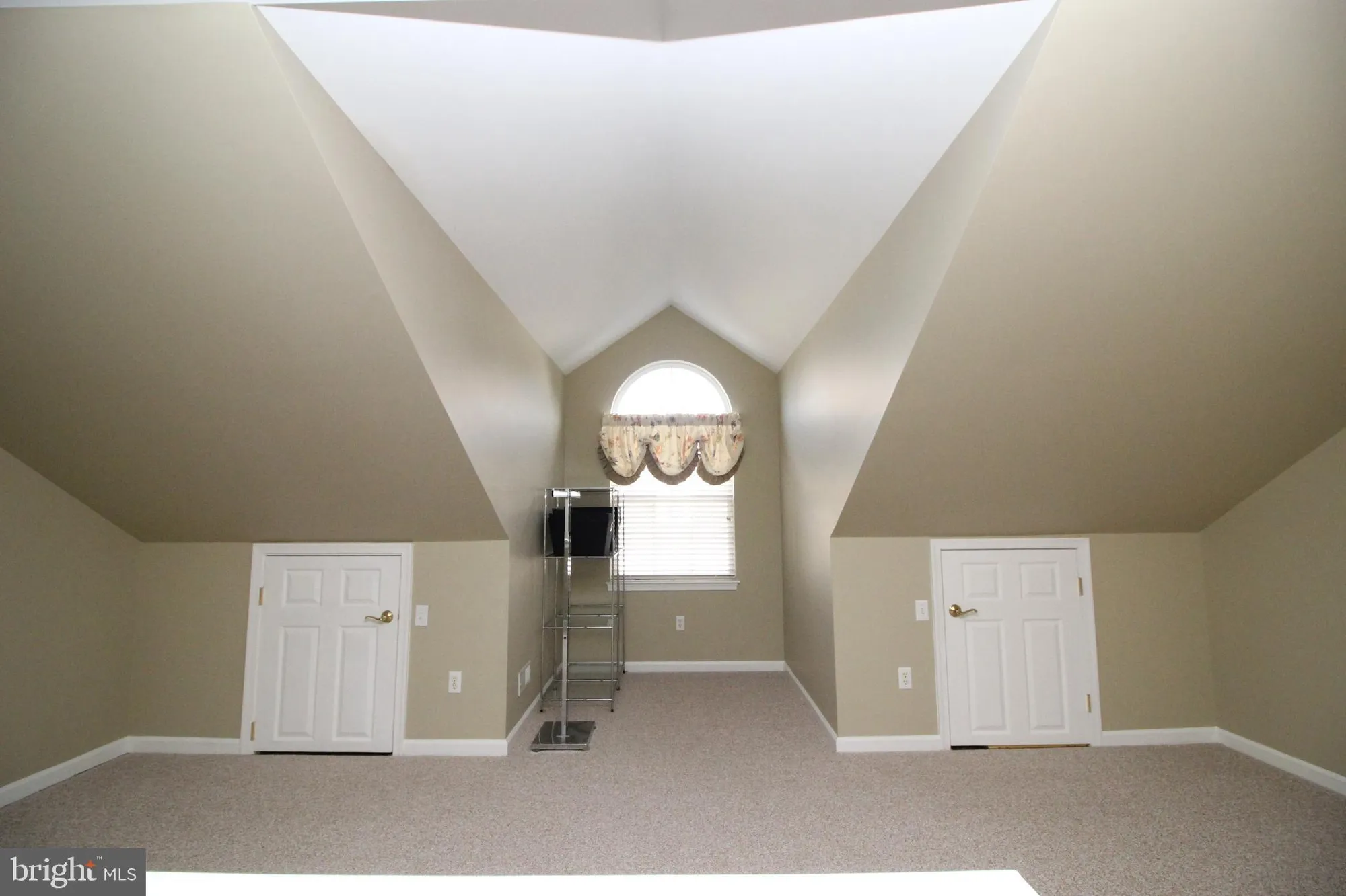 Property Slideshow image 28 of 31 | 112 beckett ct, Souderton, PA, 18964