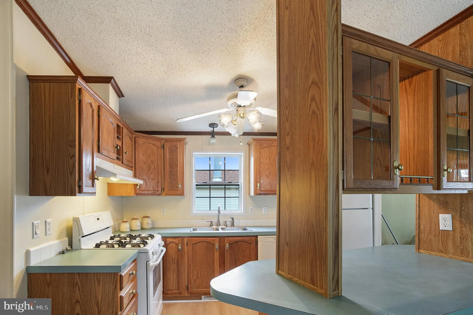 Property Slideshow image 14 of 34 | 1106 jfk dr, North Wales, PA, 19454