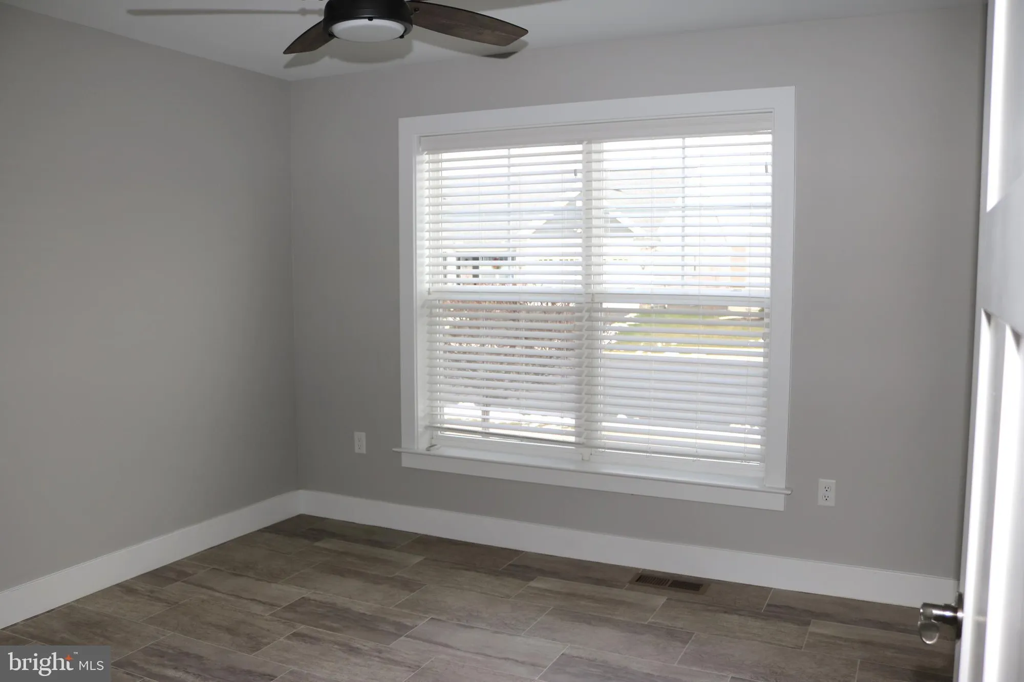 Property Slideshow image 24 of 40 | 2097 hill side dr, Mechanicsburg, PA, 17055