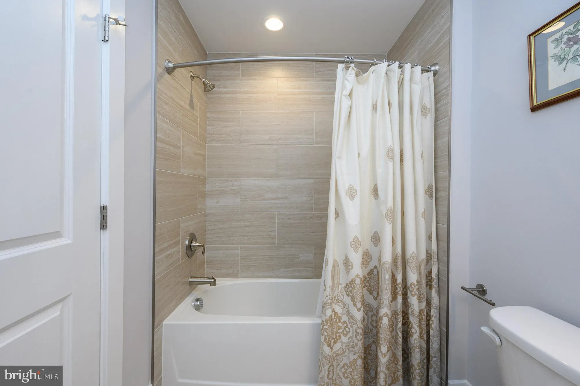 Property Slideshow image 24 of 39 | 34 riverwalk, Plainsboro, NJ, 08536