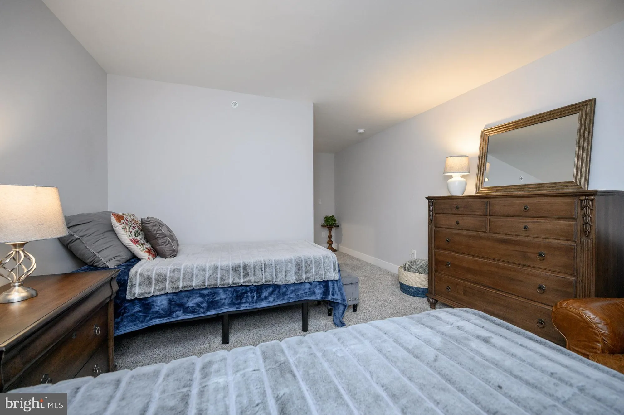 Property Slideshow image 23 of 39 | 34 riverwalk, Plainsboro, NJ, 08536