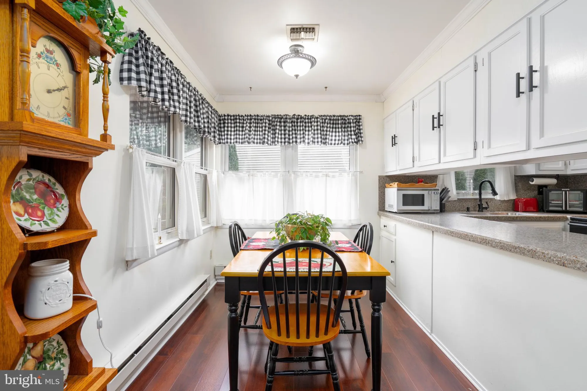 Property Slideshow image 11 of 33 | 186 dorchester dr, Southampton, NJ, 08088